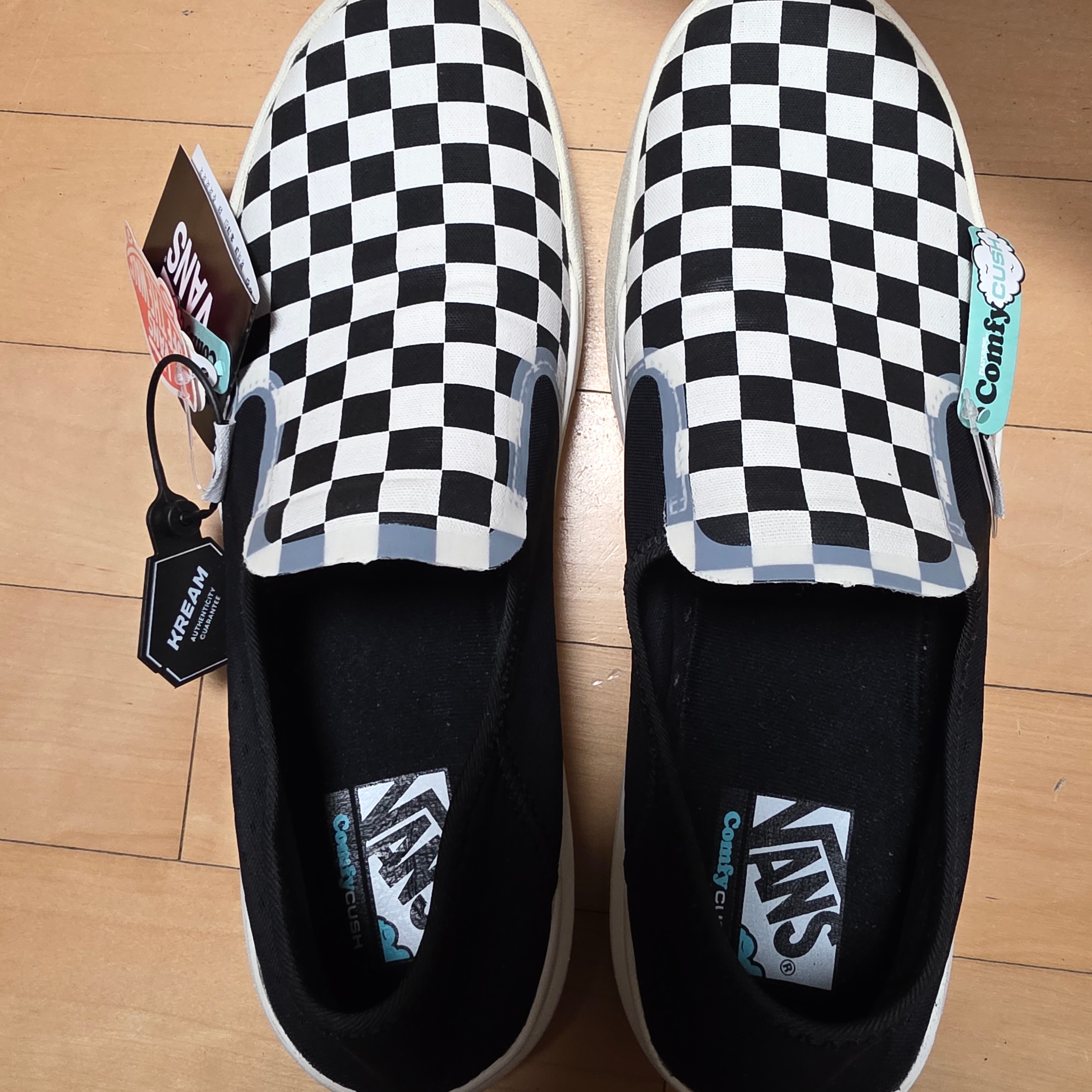 Vans Checkerboard Comfycush One Black 착용 스타일
