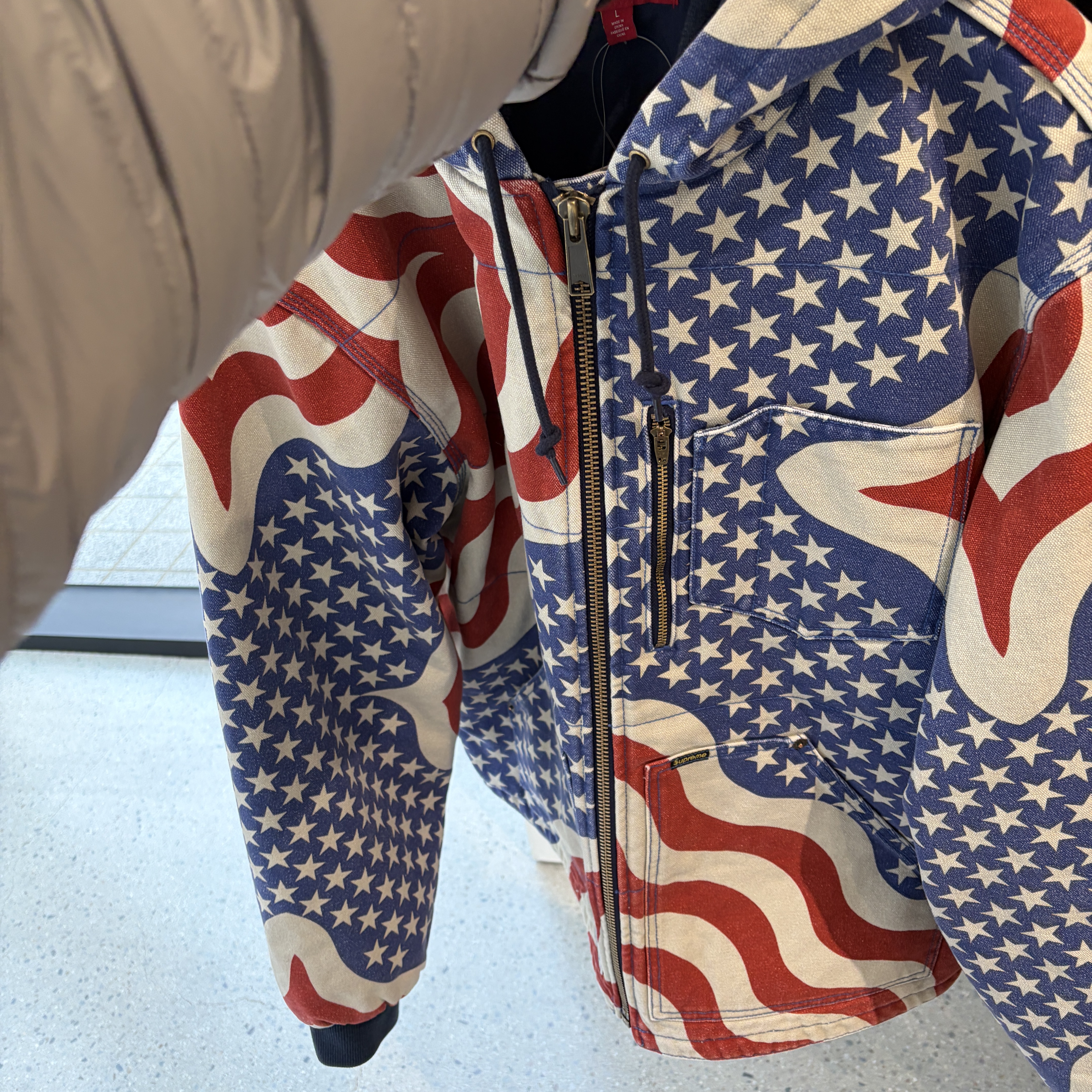 Supreme Flag Quilted Hooded Work Jacket Multicolor - 26SS 착용 스타일