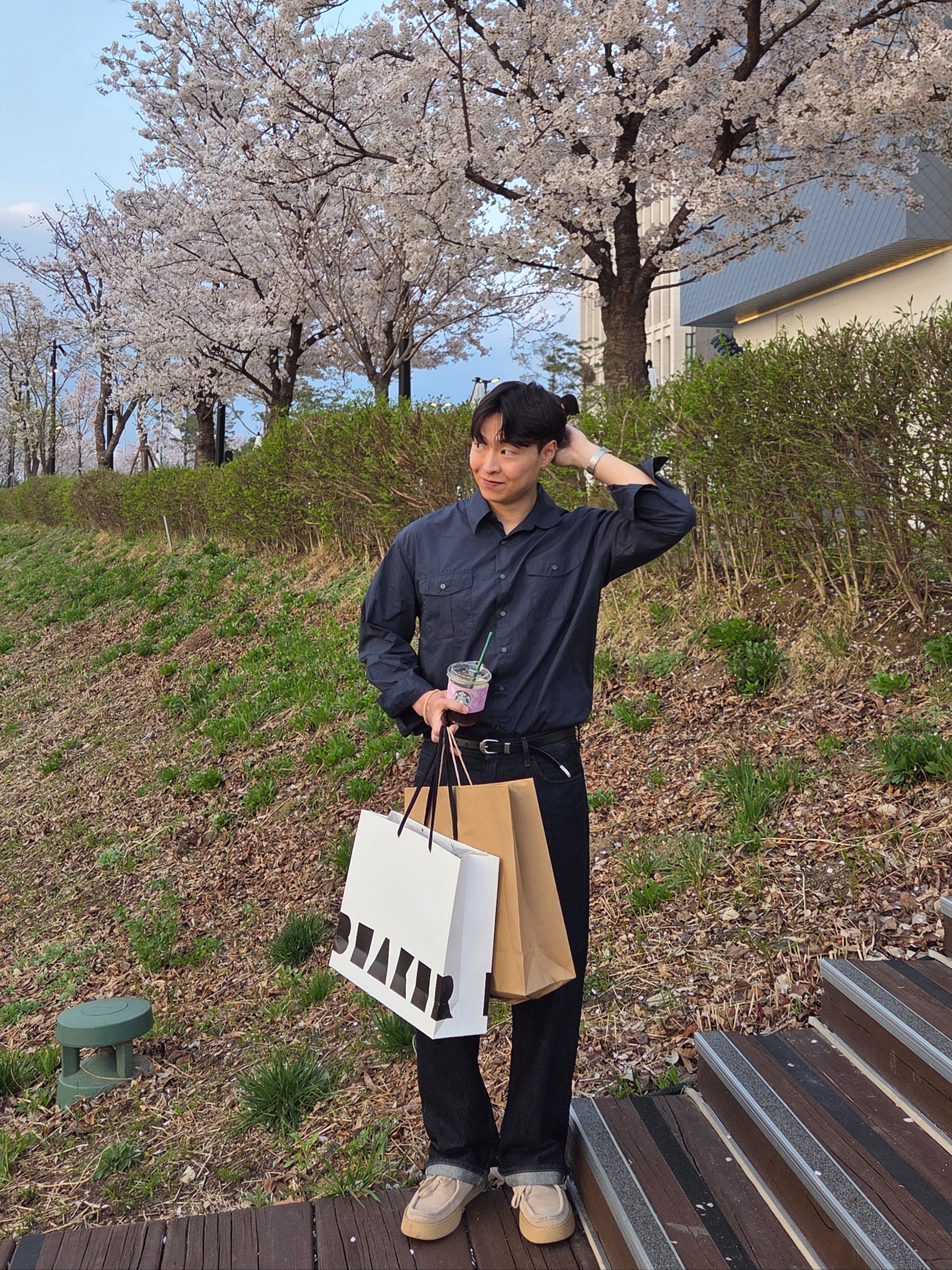Uniqlo x JW Anderson Selvedge Straight Jeans Navy, [천원딜] Casio A159WA-N1DF 착용 스타일 - 2