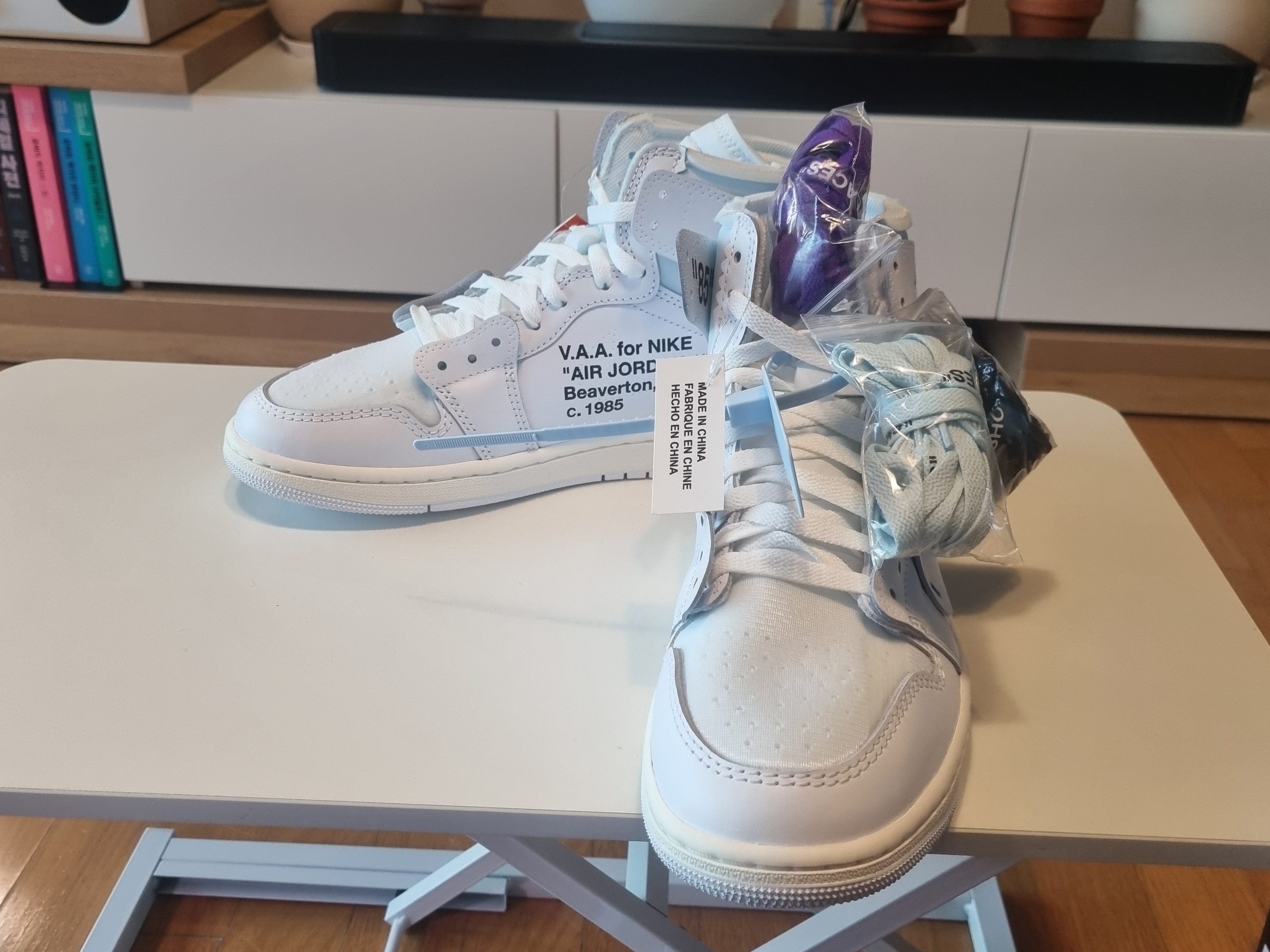 Jordan 1 x Virgil Abloh Archive Retro High Alaska White μ°©μ© μ€νμΌ - 9
