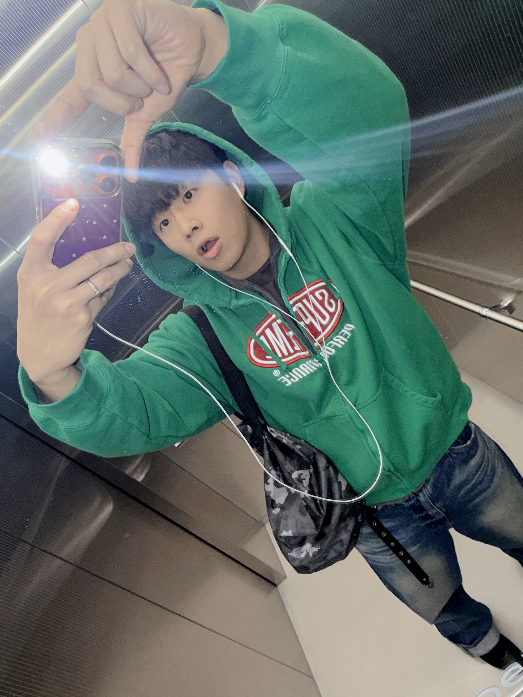 Supreme Performance Zip Up Hooded Sweatshirt Green - 26SS 착용 스타일 - 1
