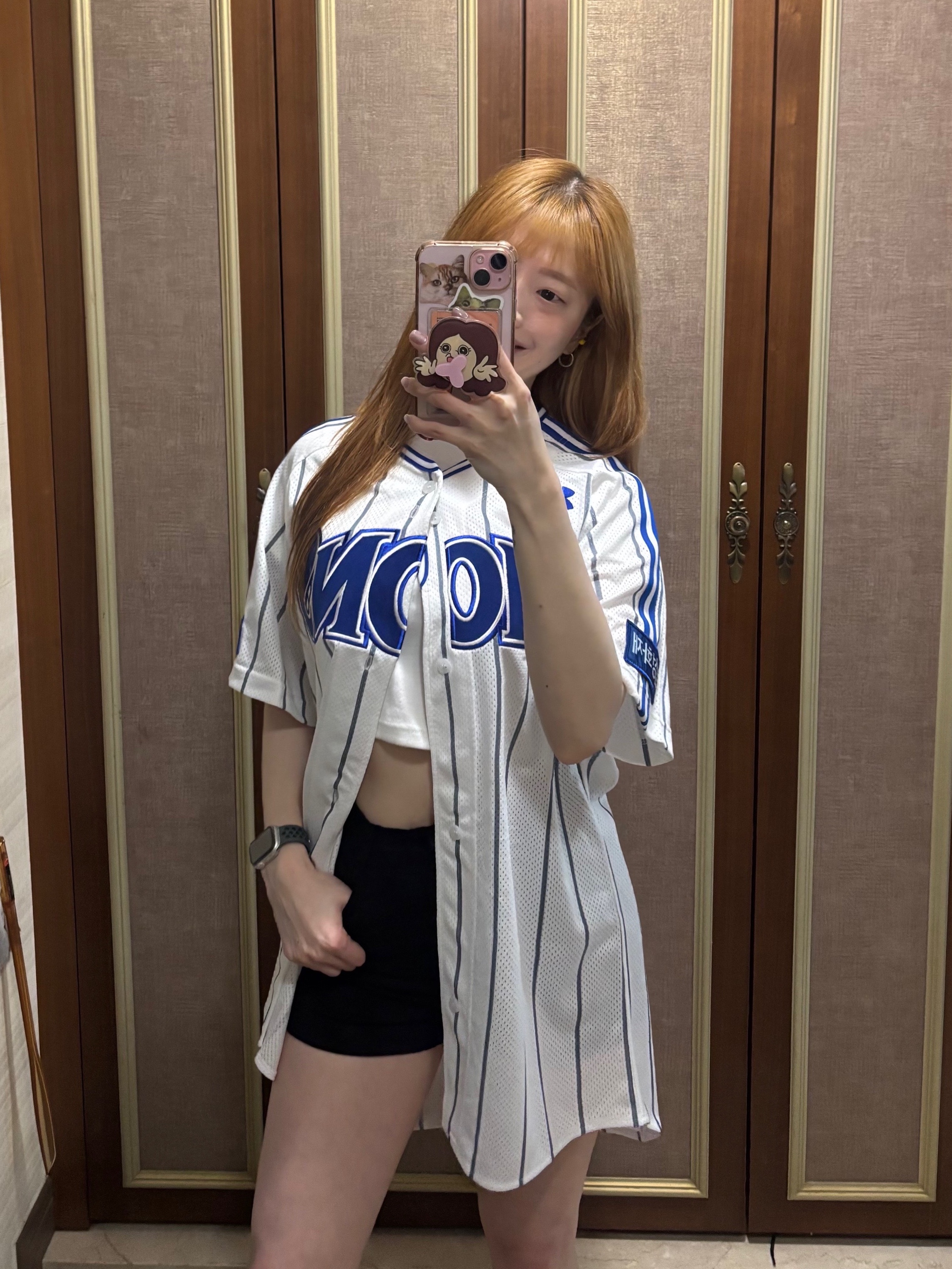 Samsung Lions 2025 Professional 02 Old Home Uniform White (Non Marking Ver.), Nike Air Penny II Atlantic Blue 착용 스타일 - 5