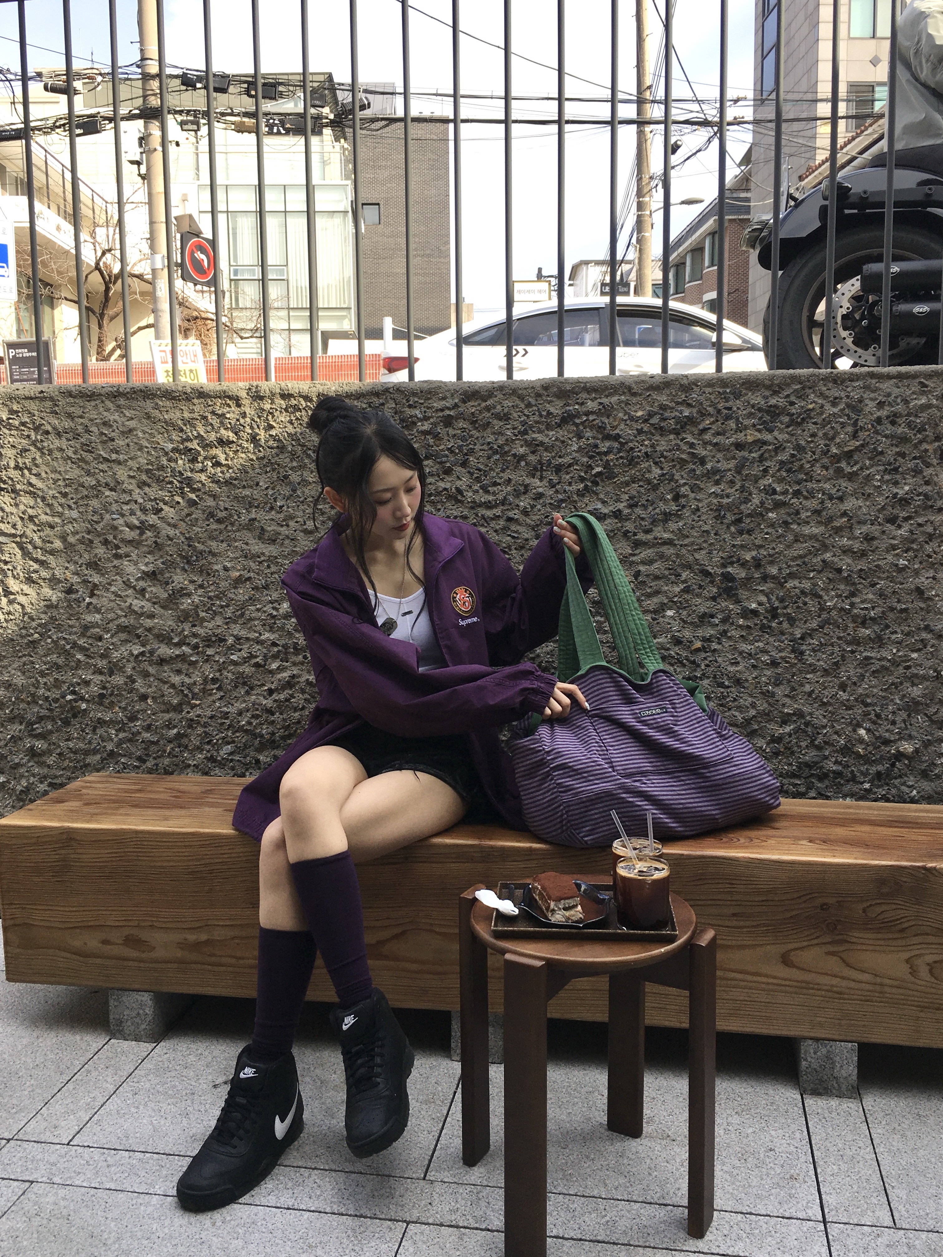 Supreme x Umbro Cotton Ripstop Track Jacket Plum - 26SS, Nike x Stussy Air Baltoro Black and White 착용 스타일 - 2