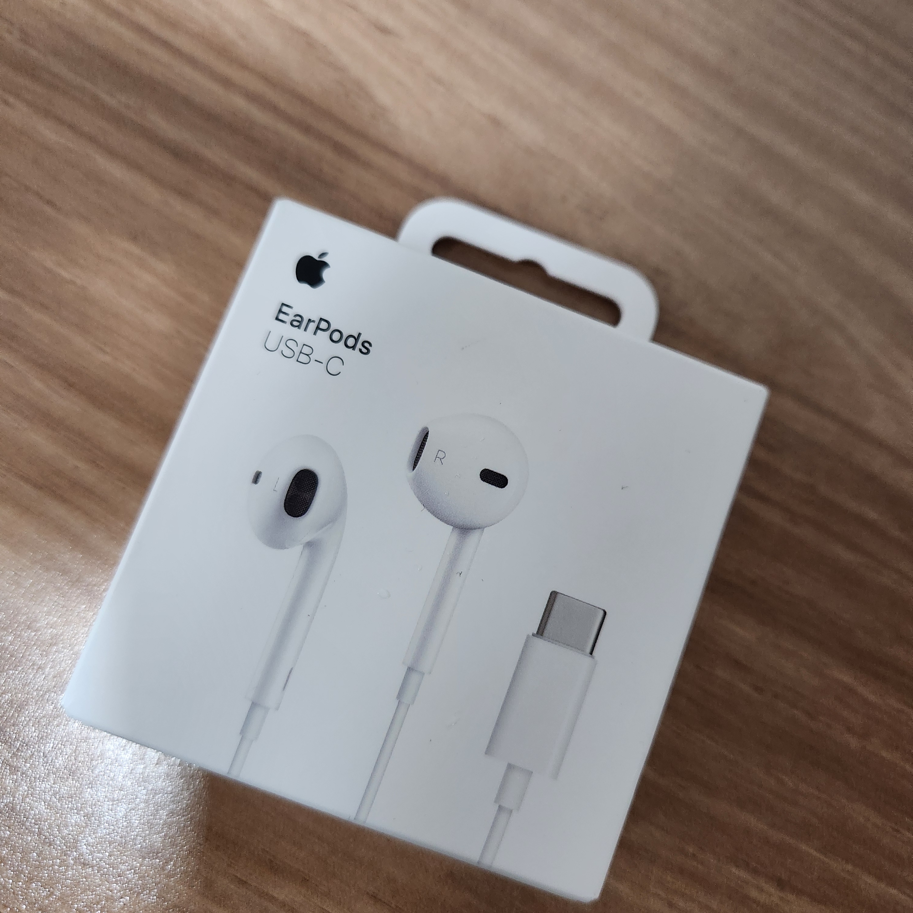 Apple EarPods USB-C Connector (Korean Ver.) 착용 스타일