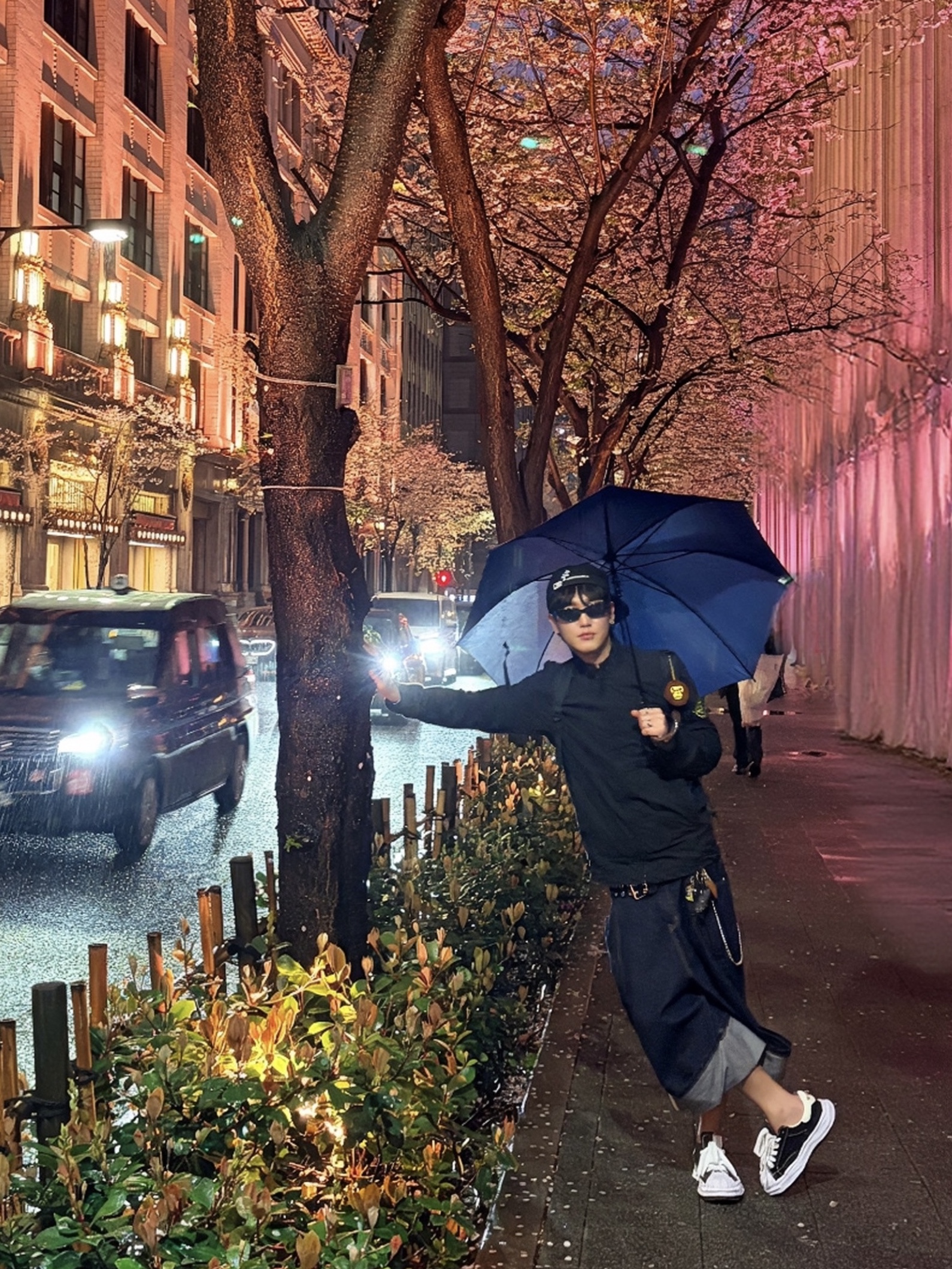 Stone Island 41521 Cordura Hooded Jacket Black - 21SS, Maison Mihara Yasuhiro Blakey OG Sole Canvas Low-top Sneakers Black White 착용 스타일 - 2