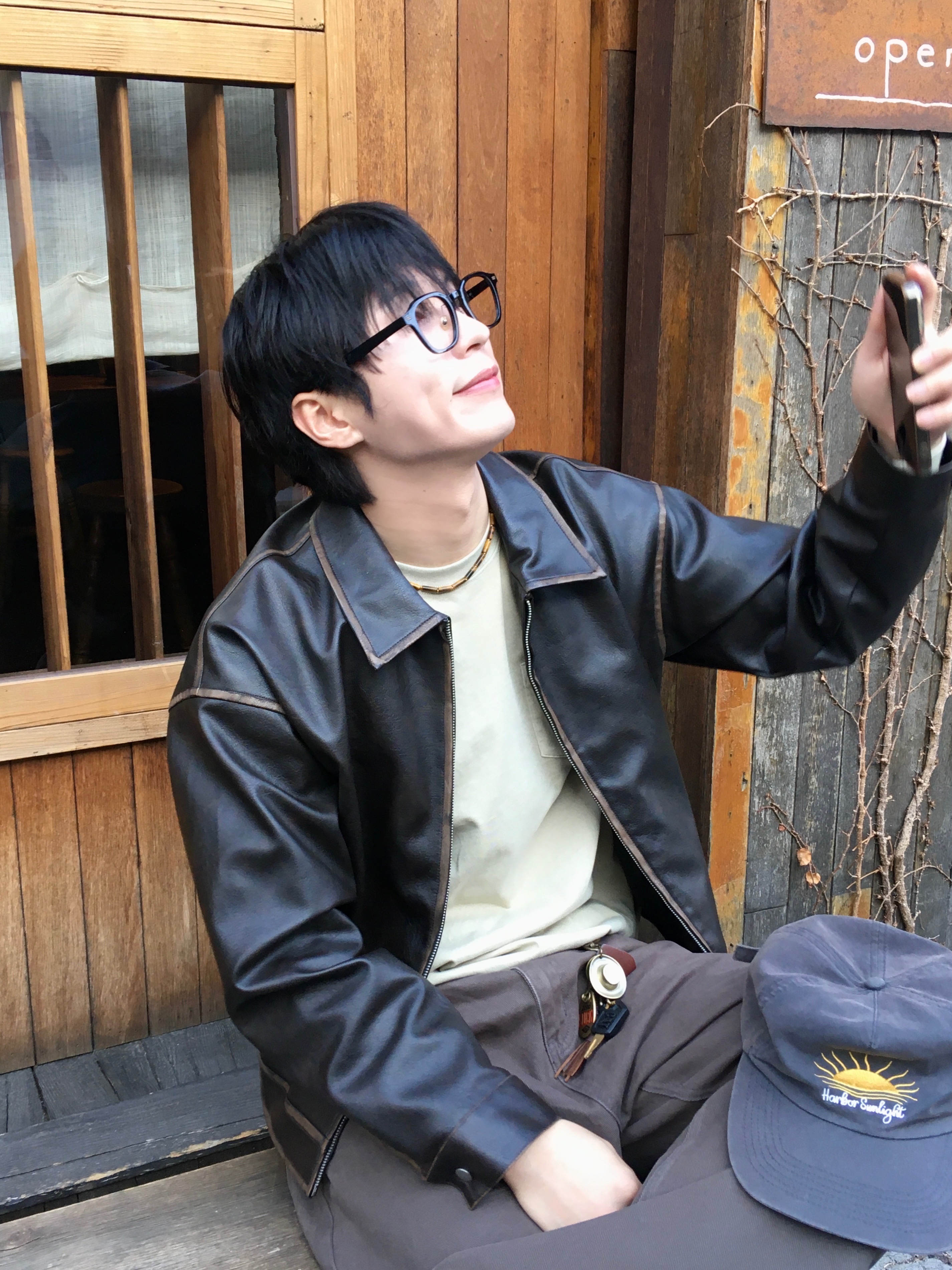 Dr. Martens 1461 Crazy Horse Dark Brown 착용 스타일 - 7
