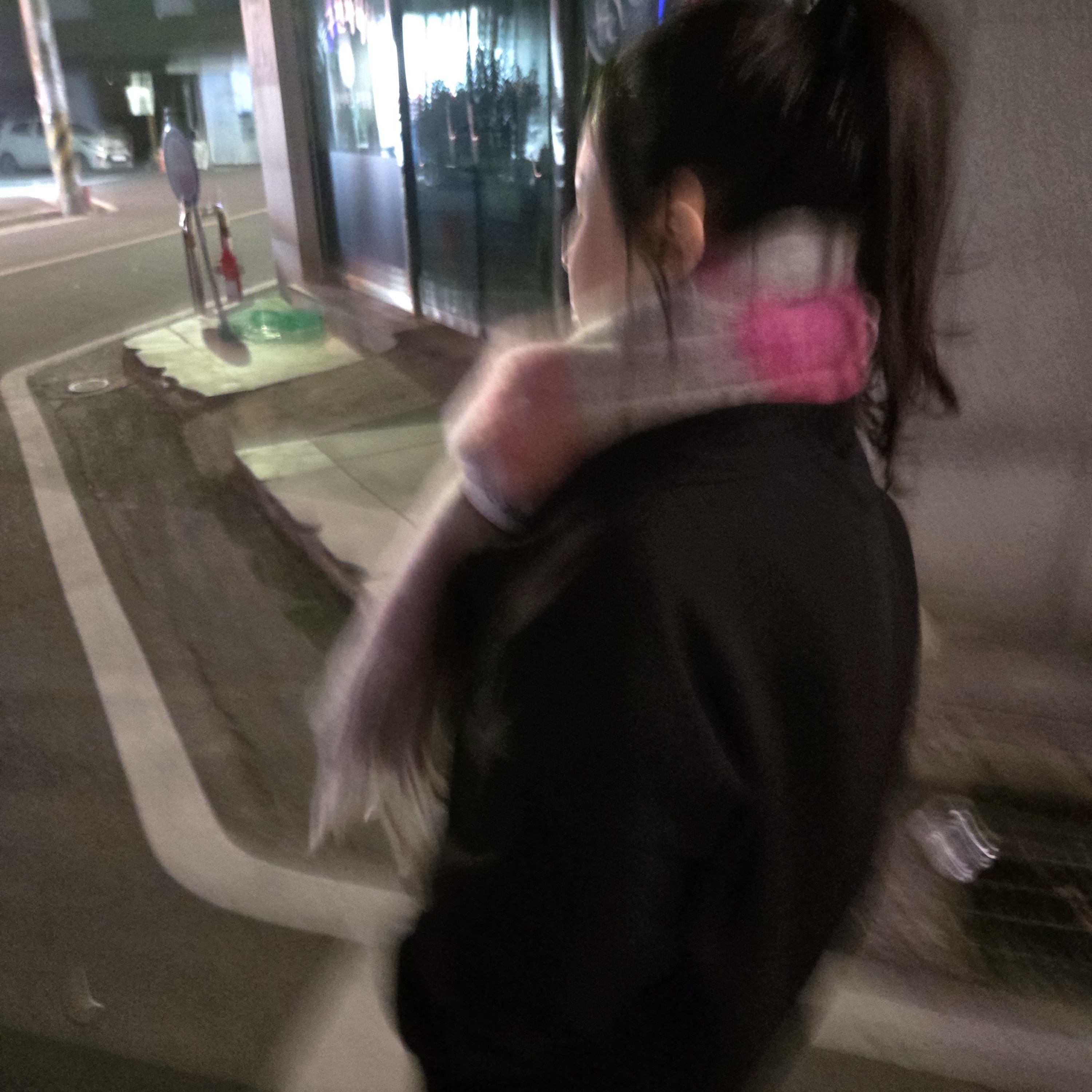 Acne Studios Mohair Check Muffler Fuchsia Lilac Pink 착용 스타일
