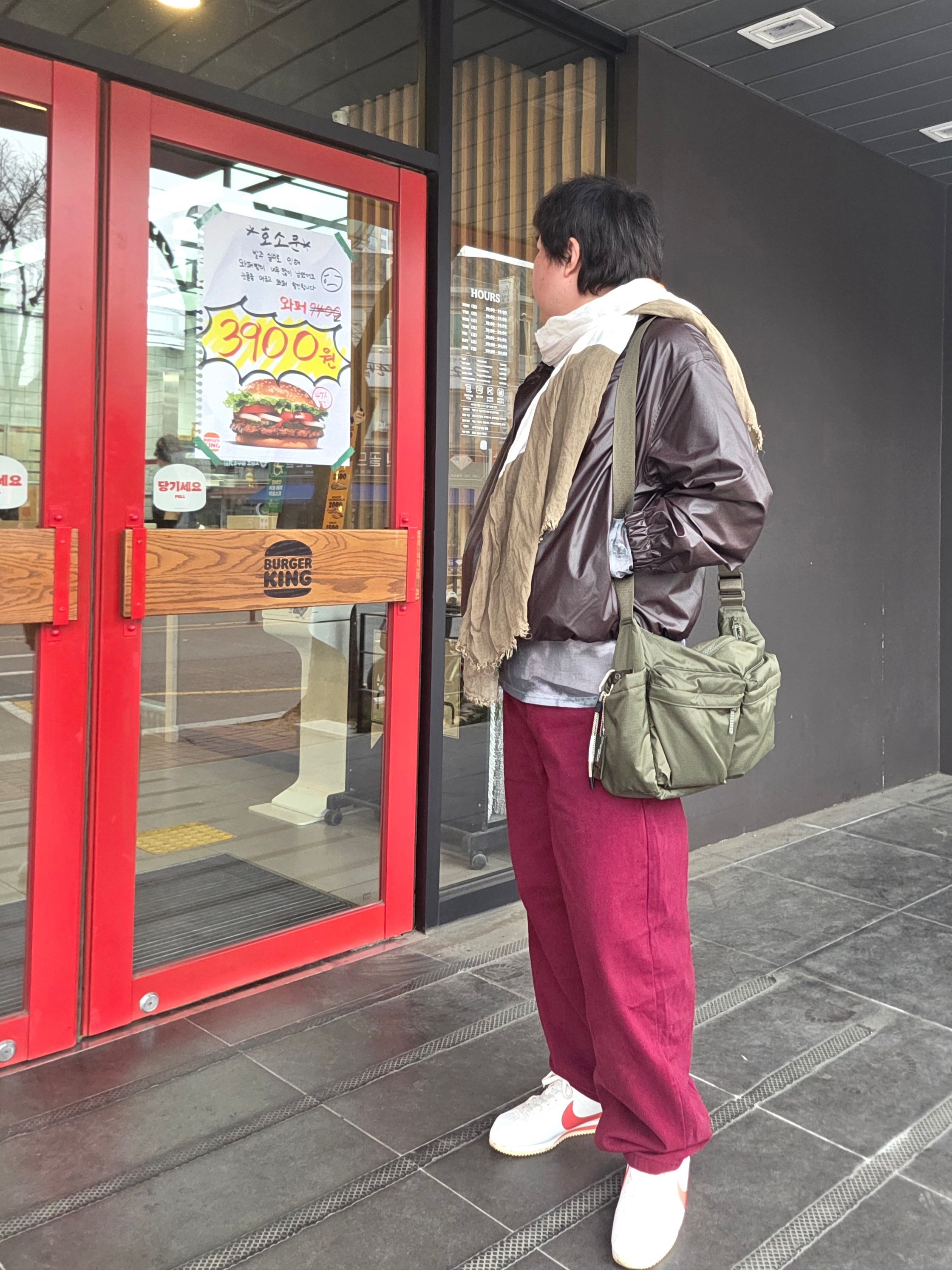 The North Face White Label Jet Run PT L/S R/T-Shirt Charcoal Grey - 26SS, (W) Uniqlo Coating Short Blouson Dark Brown - JP 착용 스타일 - 3