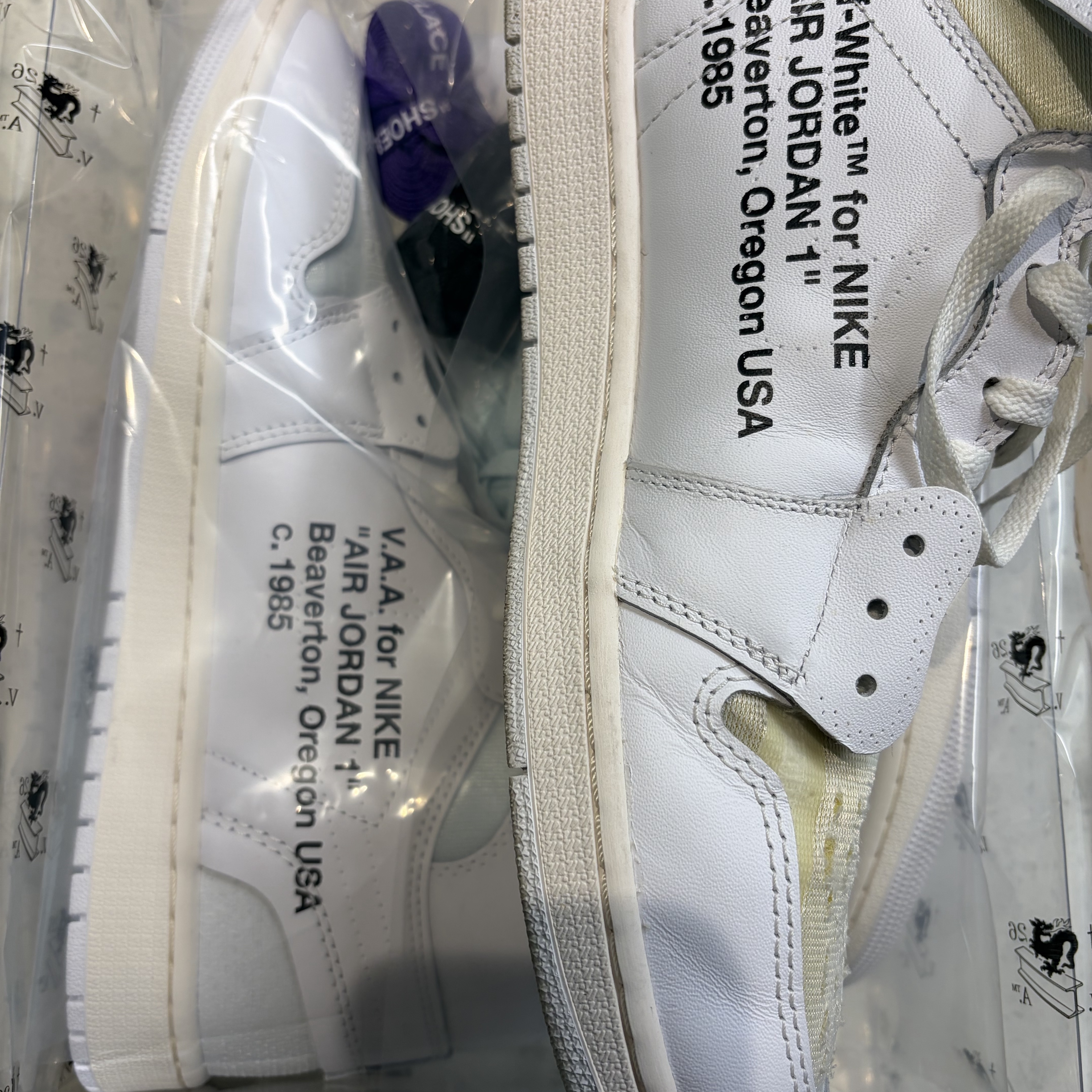 Jordan 1 x Virgil Abloh Archive Retro High Alaska White, Jordan 1 x Off-White Retro High White 착용 스타일 - 2