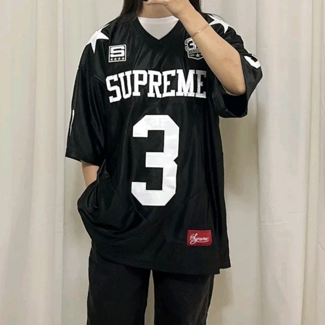 Supreme Bones Football Jersey Black - 25FW, Supreme Bones Football Jersey White - 25FW 착용 스타일