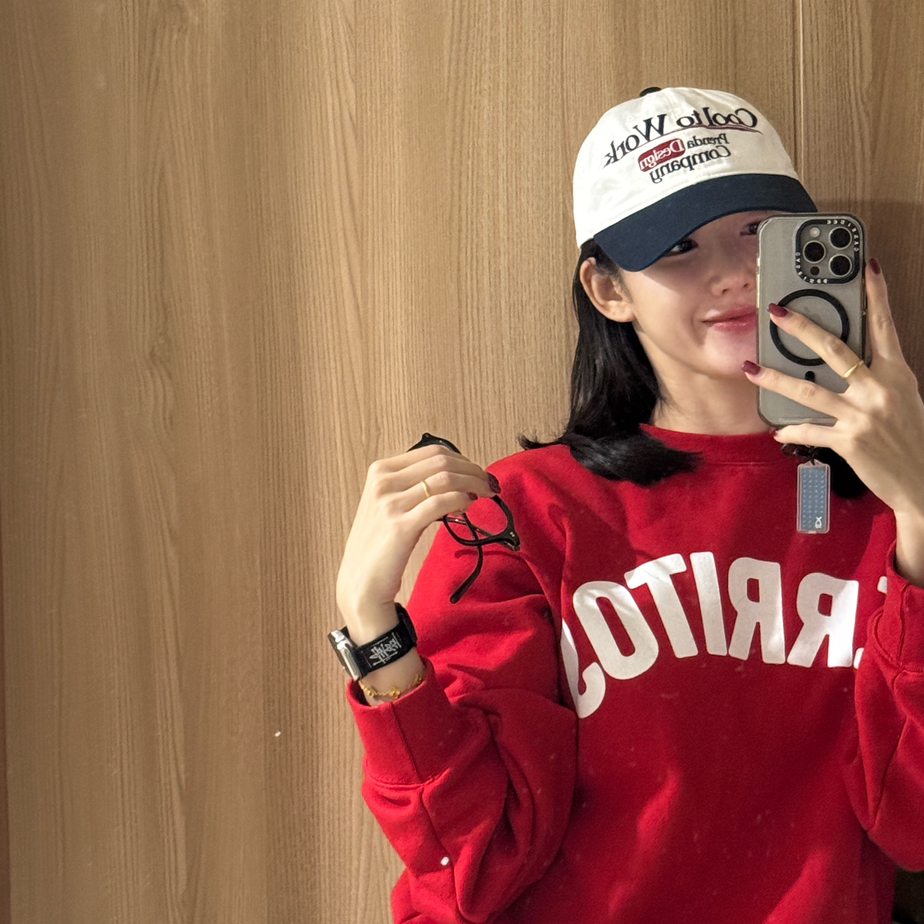 Hotel Cerritos Cerritos Sweat-shirt Red 착용 스타일