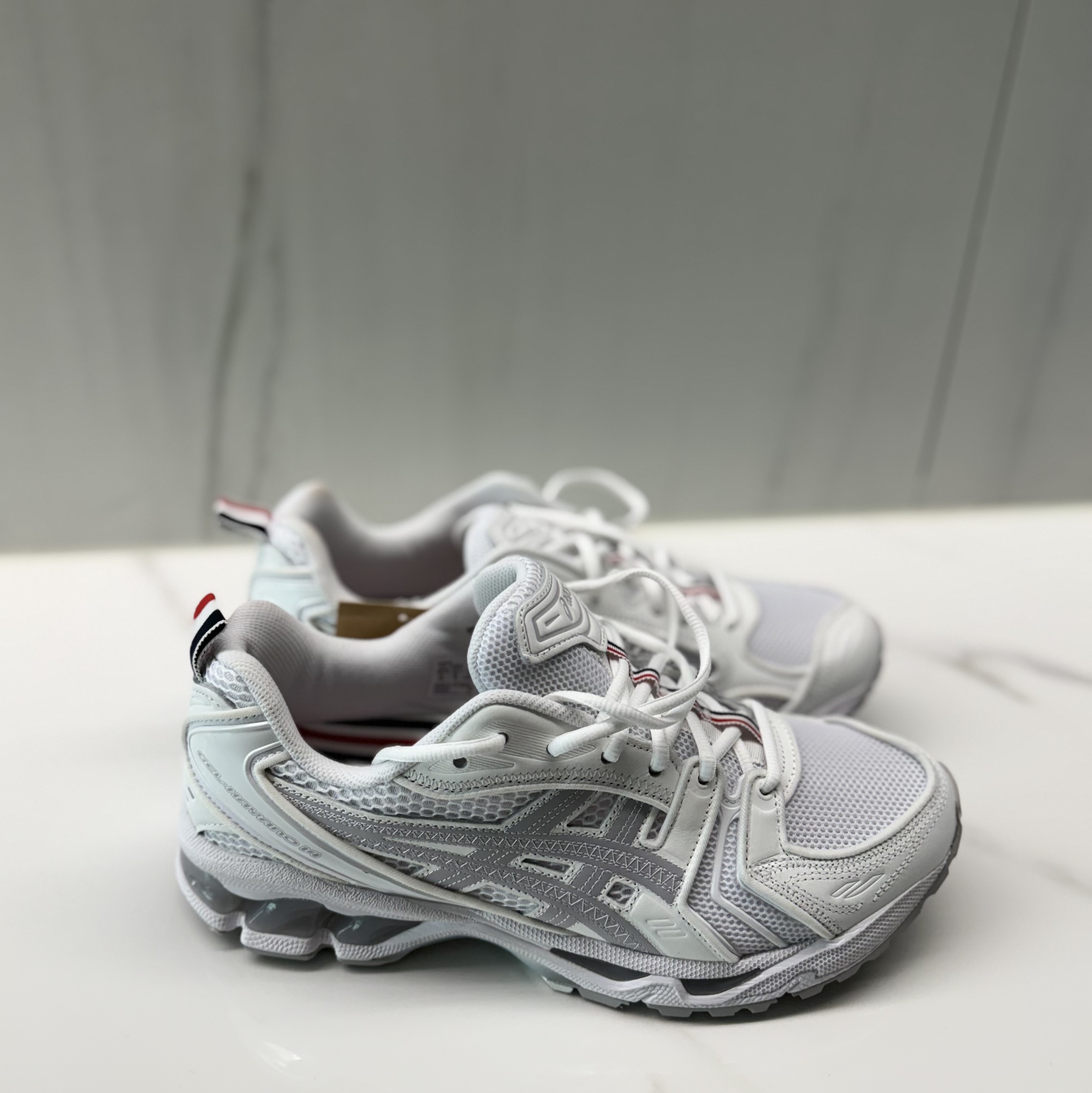 Asics x Thom Browne Gel-Kayano 14 White 착용 스타일 - 1