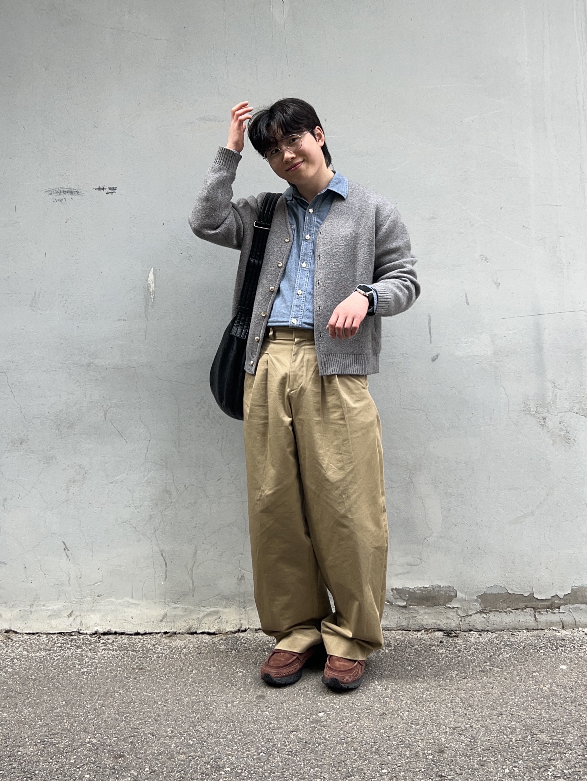 New Balance 1906L Rich Oak 착용 스타일 - 3