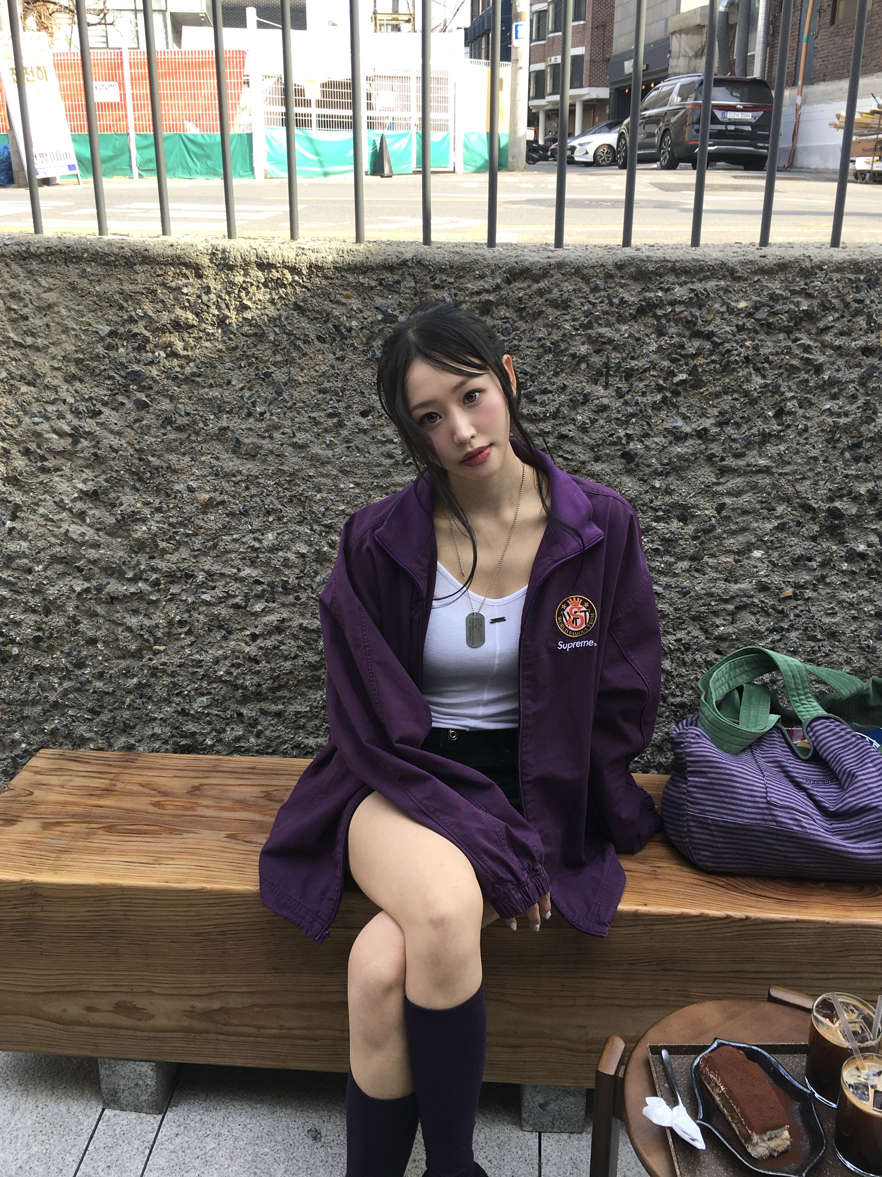 Supreme x Umbro Cotton Ripstop Track Jacket Plum - 26SS, Nike x Stussy Air Baltoro Black and White 착용 스타일 - 3