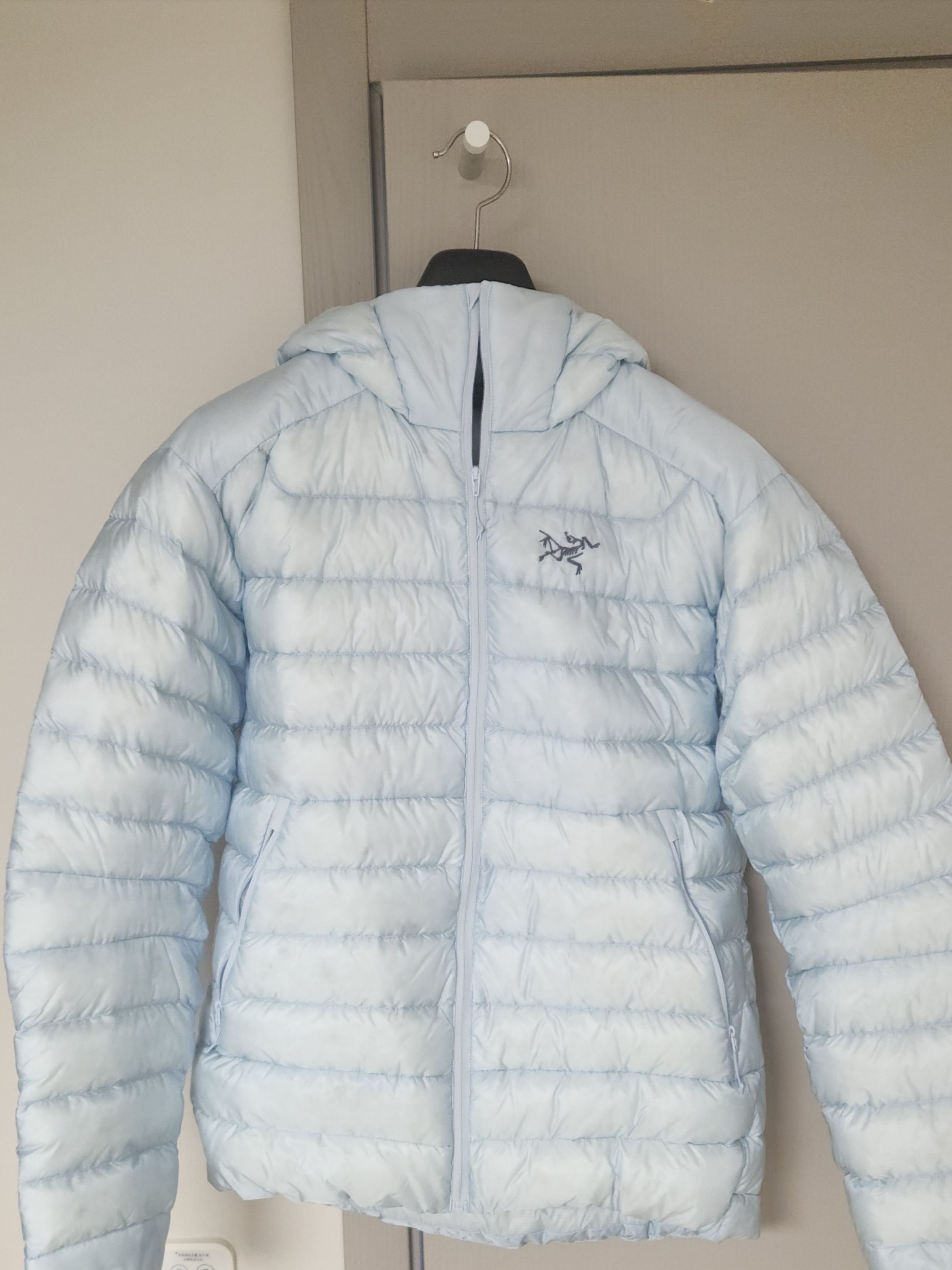 Arc'teryx Cerium LT Hoody Ether 착용 스타일