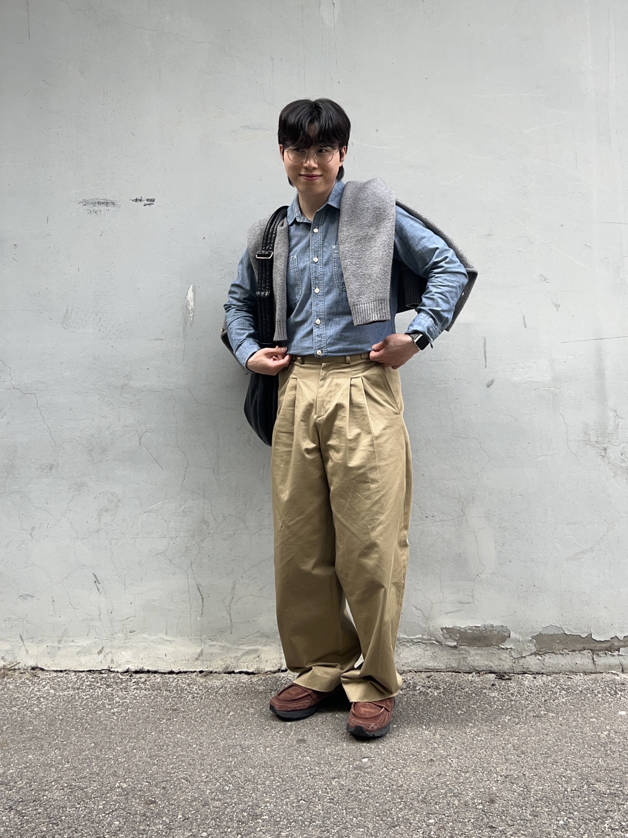 New Balance 1906L Rich Oak 착용 스타일 - 1