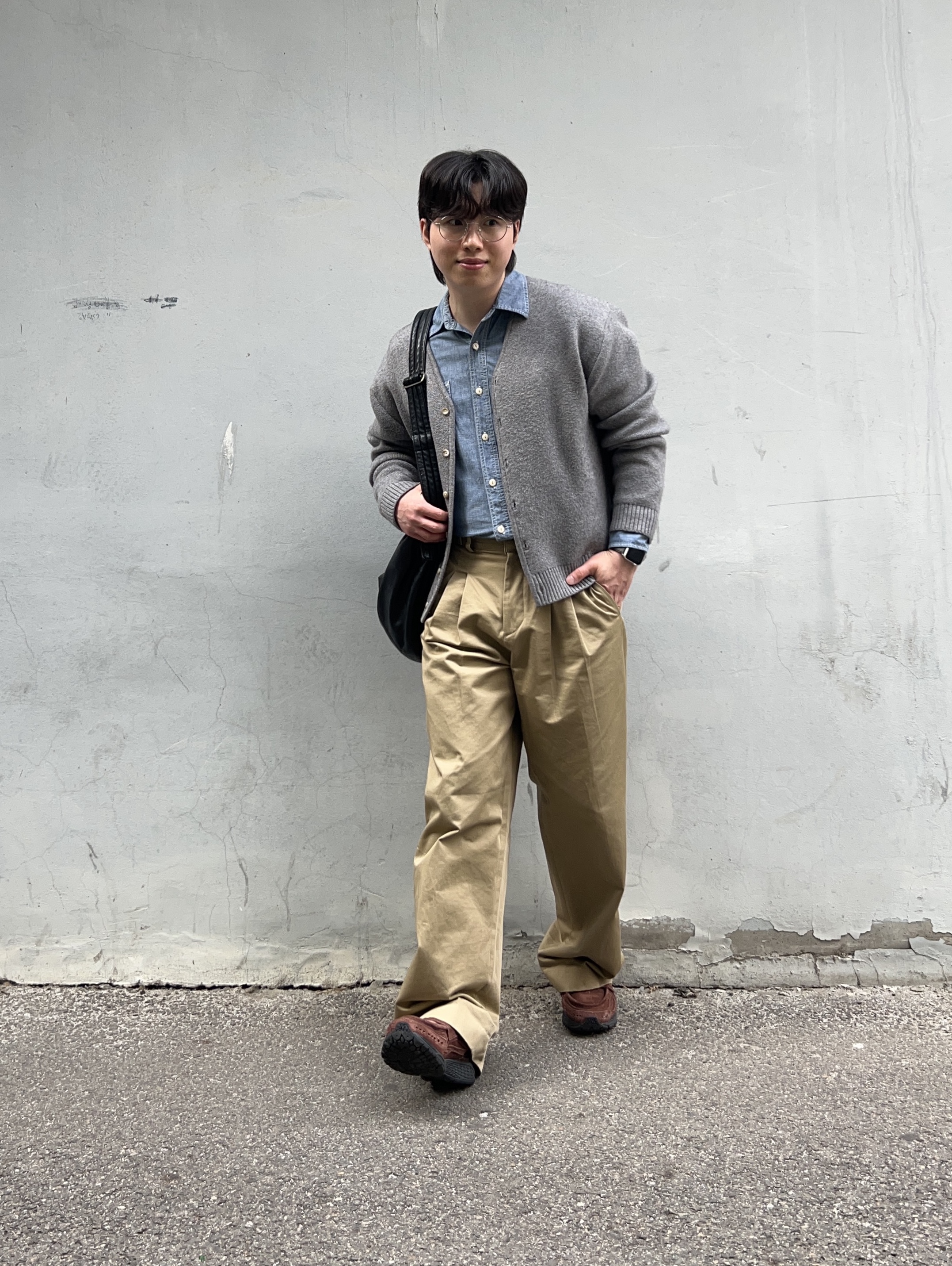 New Balance 1906L Rich Oak 착용 스타일 - 2