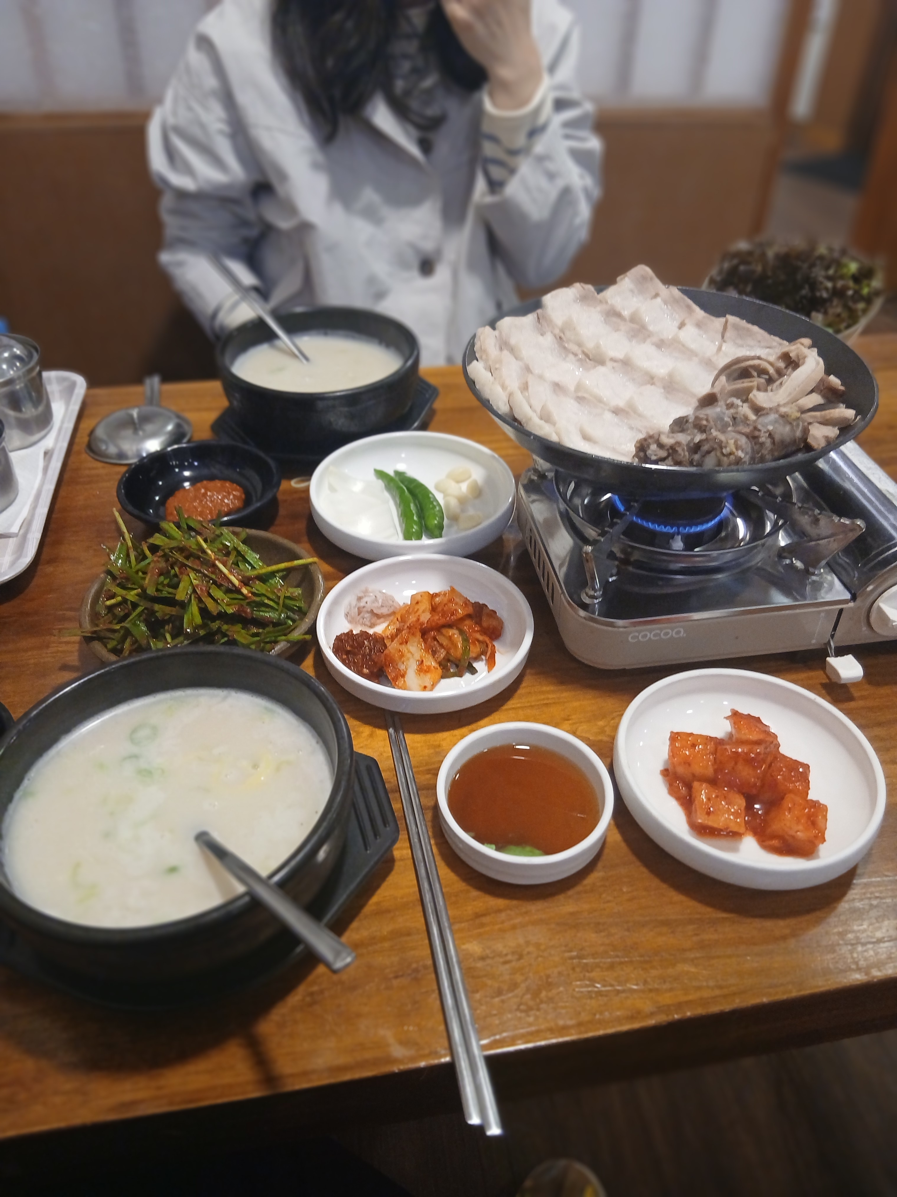 Arc'teryx Gore 5 Panel Cap Black, Arc'teryx Beta Jacket Black 착용 스타일 - 3