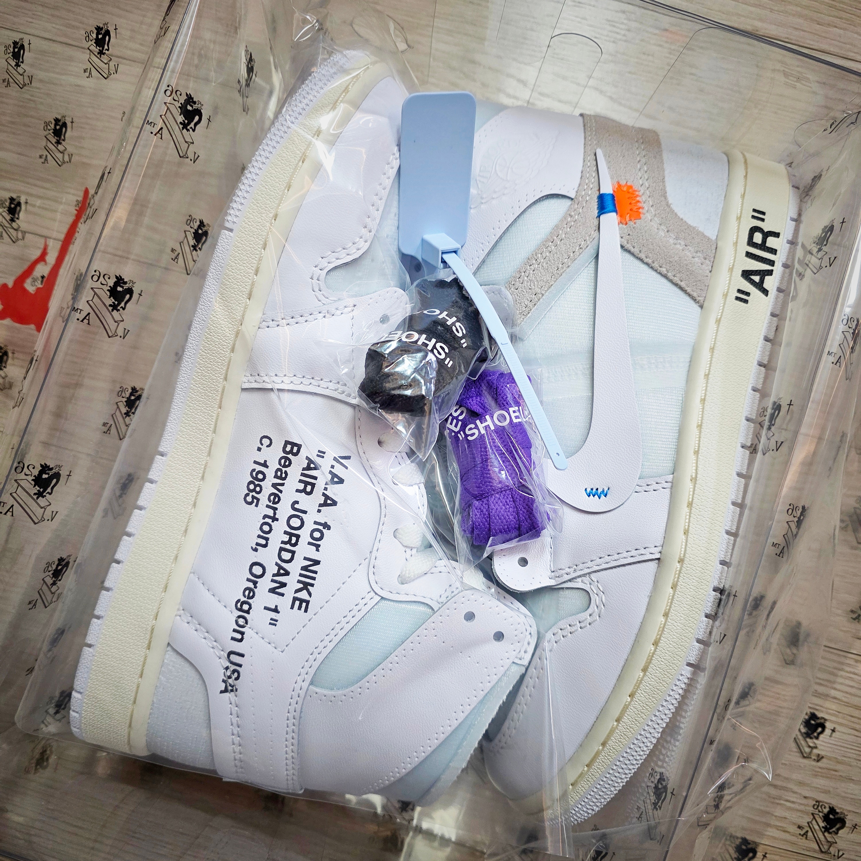 Jordan 1 x Virgil Abloh Archive Retro High Alaska White 착용 스타일 - 1