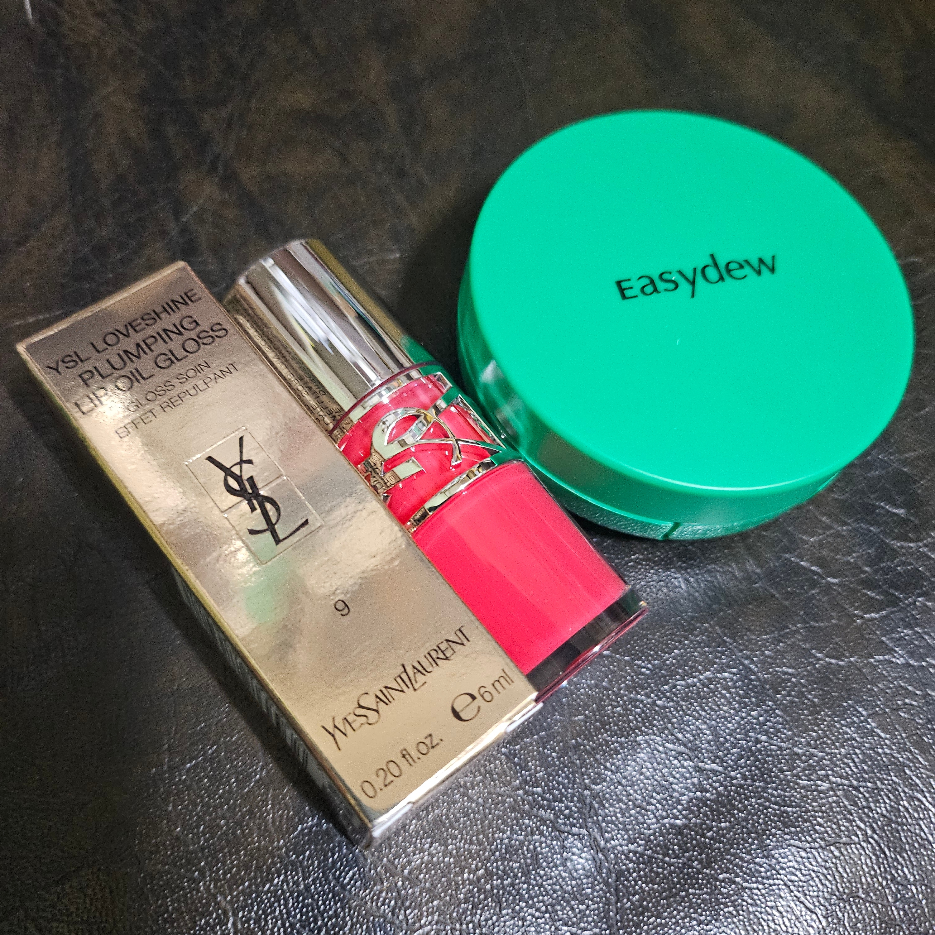 Yves Saint Laurent New Loveshine Lip Oil Gloss 09 Cherry Flash 착용 스타일