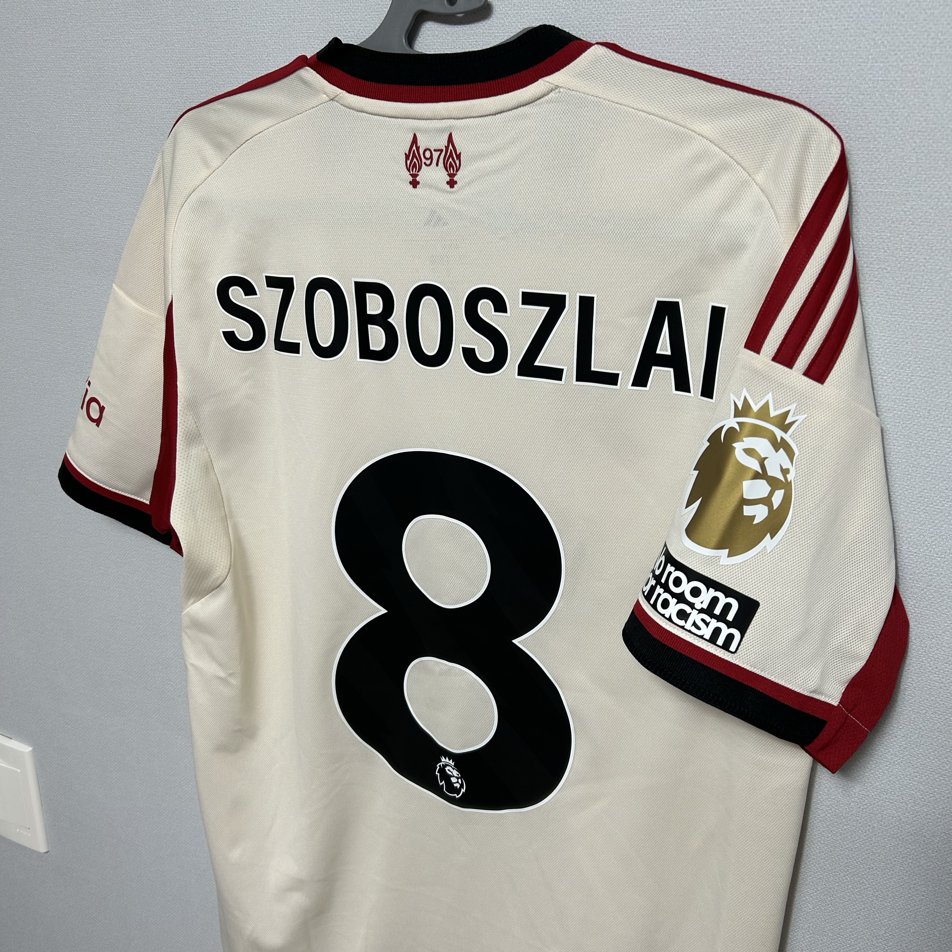 Adidas Liverpool FC 2025/26 Away Jersey Wonder White - KR Sizing (Non Marking Ver.) 착용 스타일