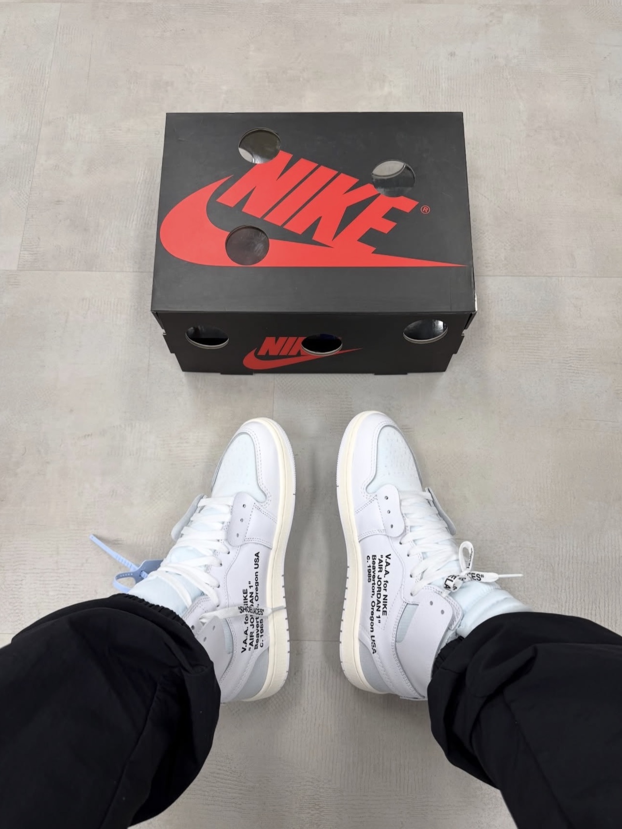 Jordan 1 x Virgil Abloh Archive Retro High Alaska White 착용 스타일 - 8