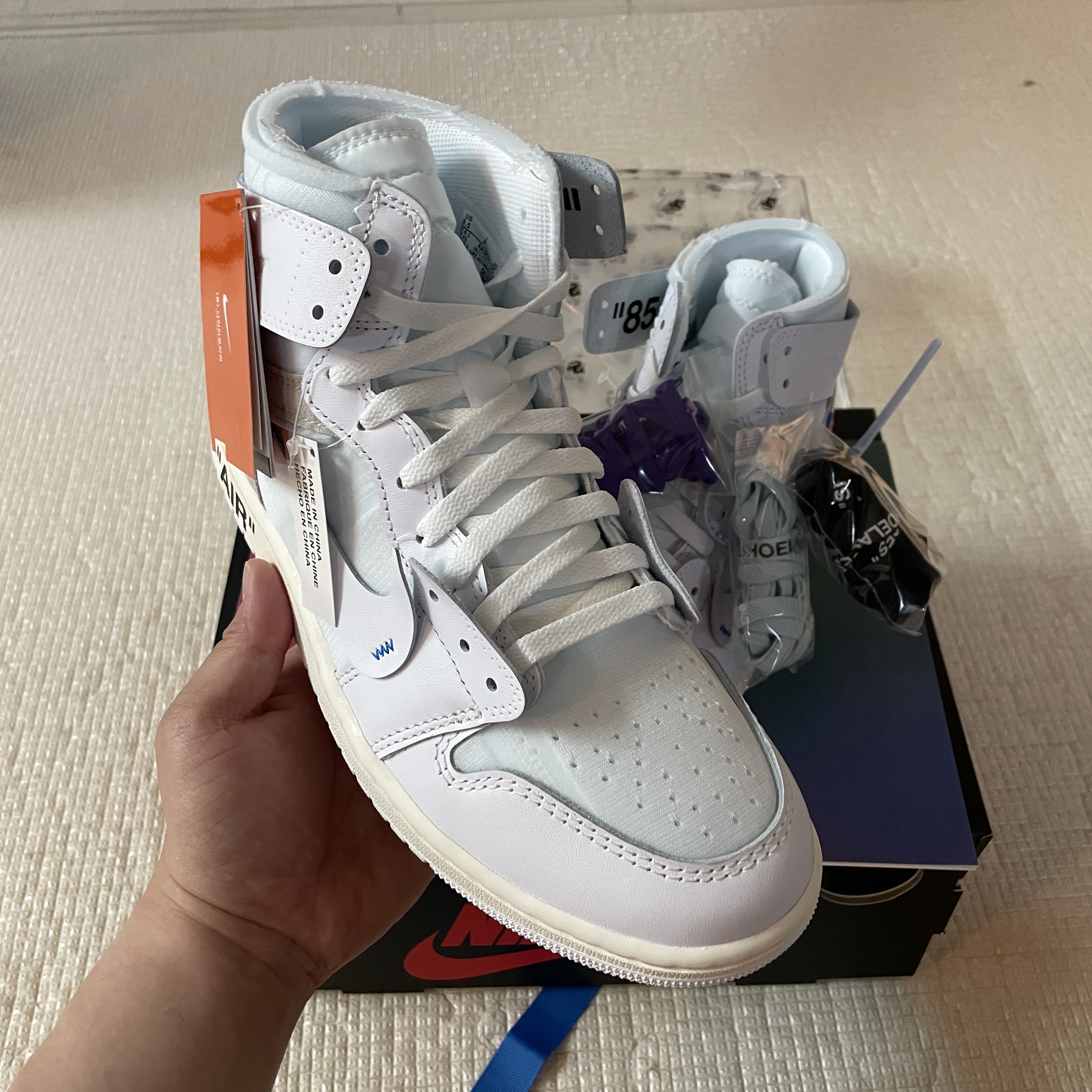 Jordan 1 x Virgil Abloh Archive Retro High Alaska White 착용 스타일