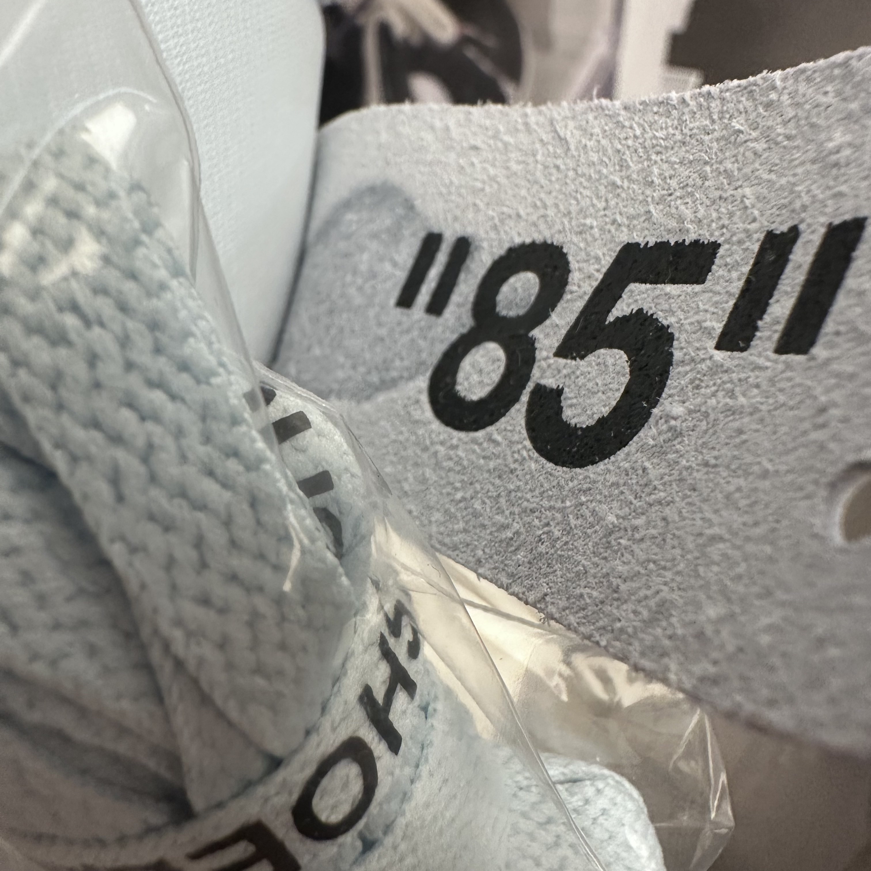 Jordan 1 x Virgil Abloh Archive Retro High Alaska White 착용 스타일 - 2