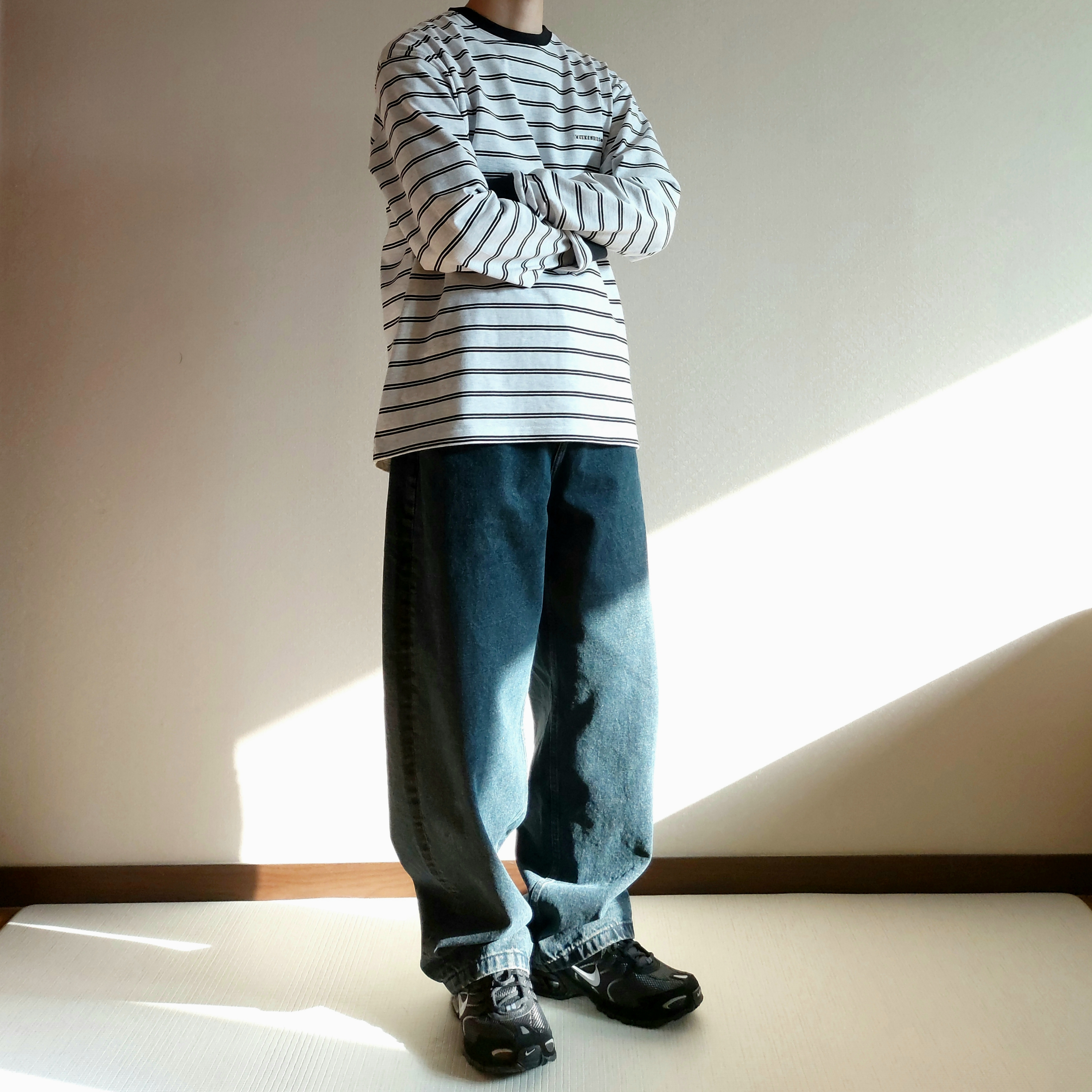 Nike Air Max Torch 4 Anthracite Metallic Silver, Millo Archive Reflect Curved Pants Ink Blue 착용 스타일 - 5