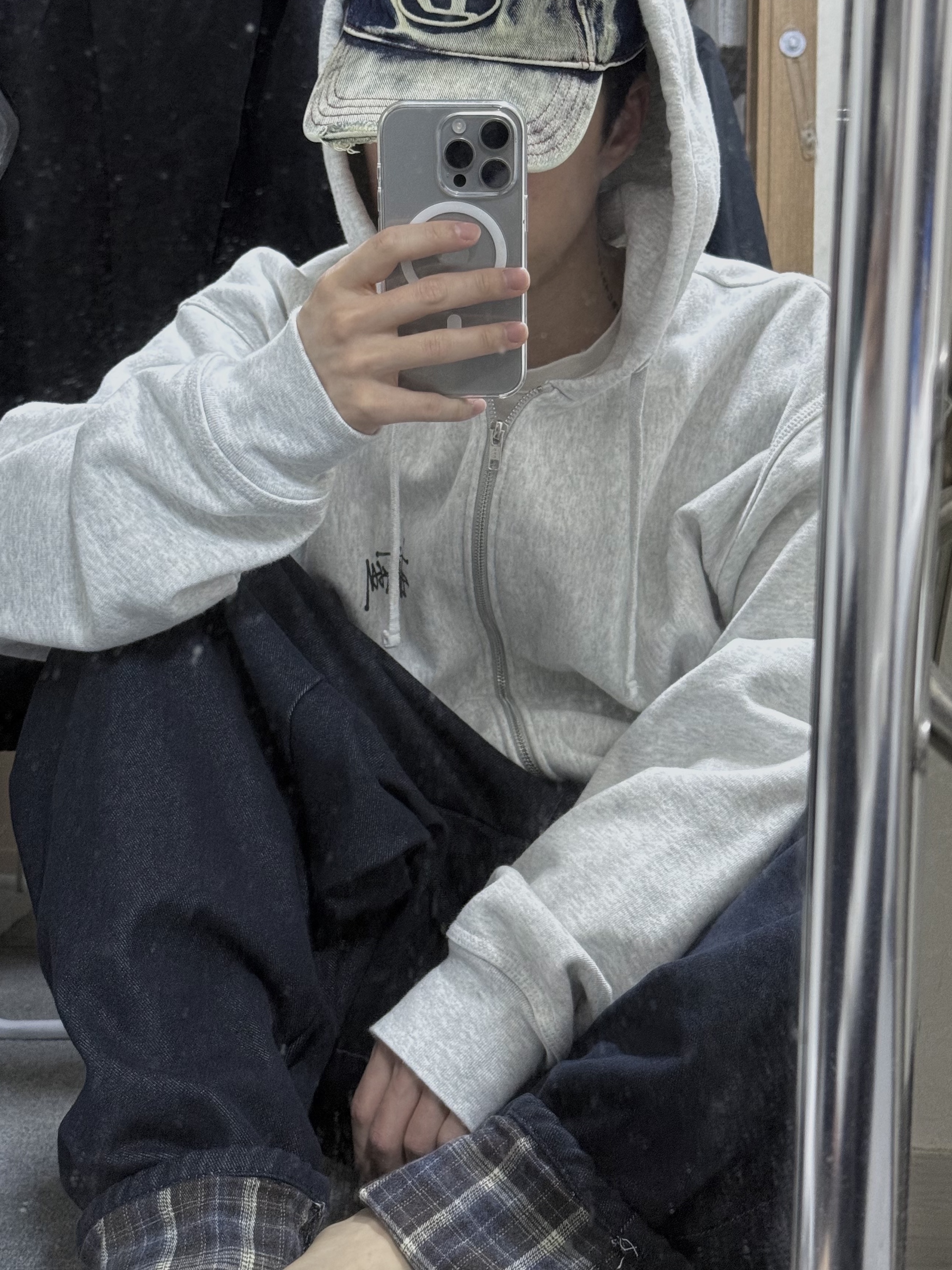 Stussy Basic Stussy Zip Hoodie Ash Heather, Diesel C-Seymon Treated Denim Baseball Cap Blue White 착용 스타일
