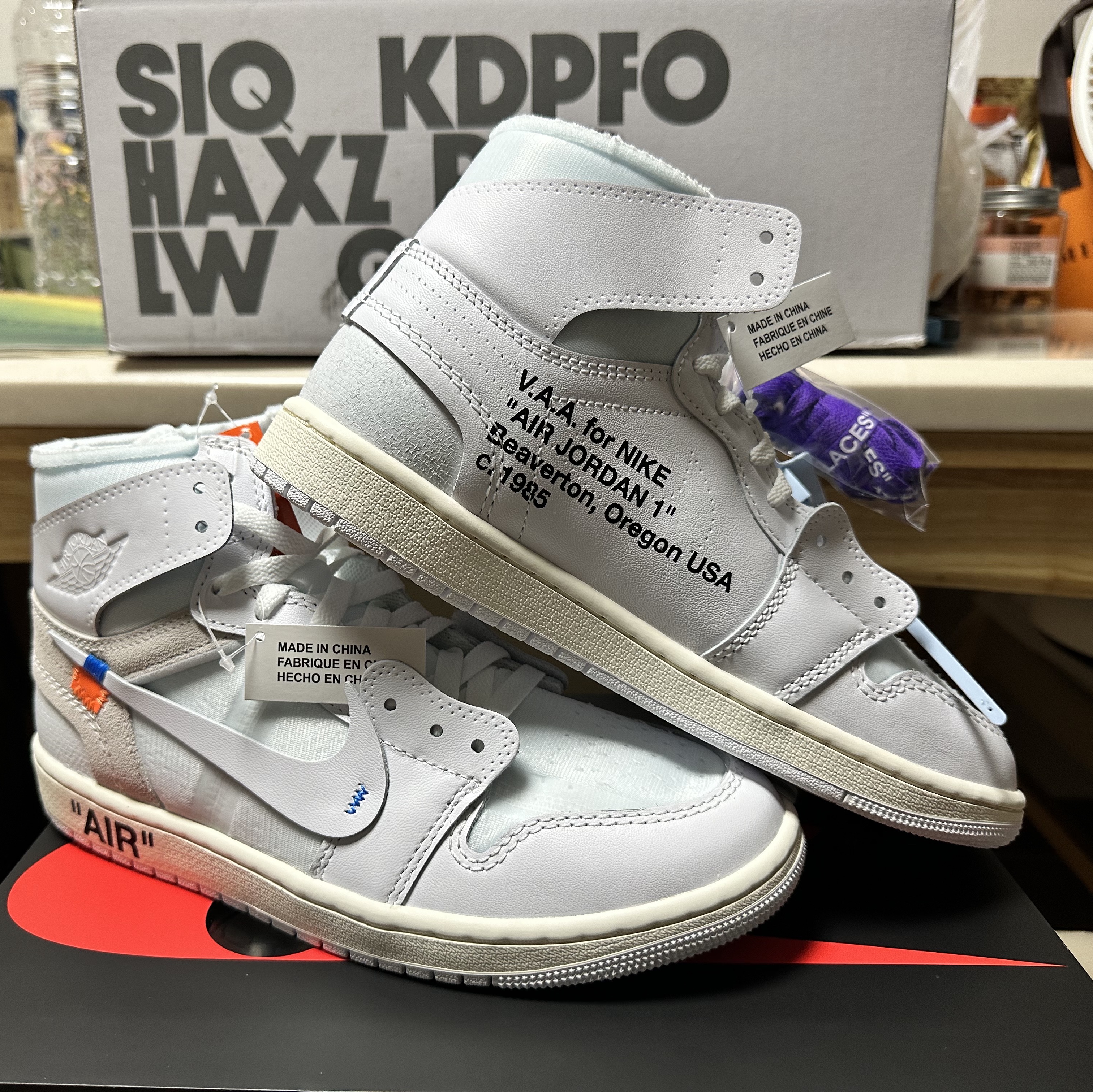 Jordan 1 x Virgil Abloh Archive Retro High Alaska White 착용 스타일 - 3