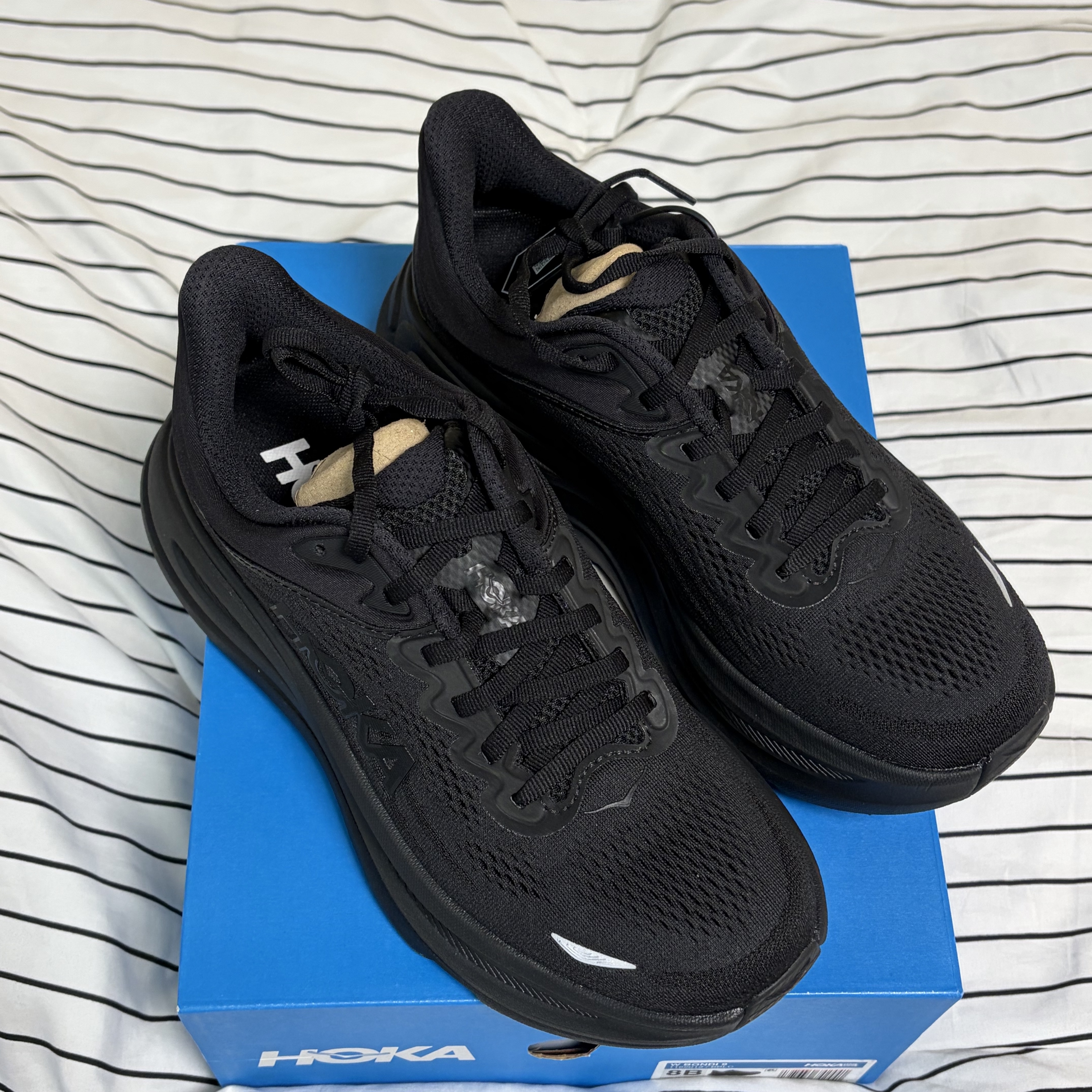 (W) Hoka Bondi 9 Black - Regular 착용 스타일 - 2