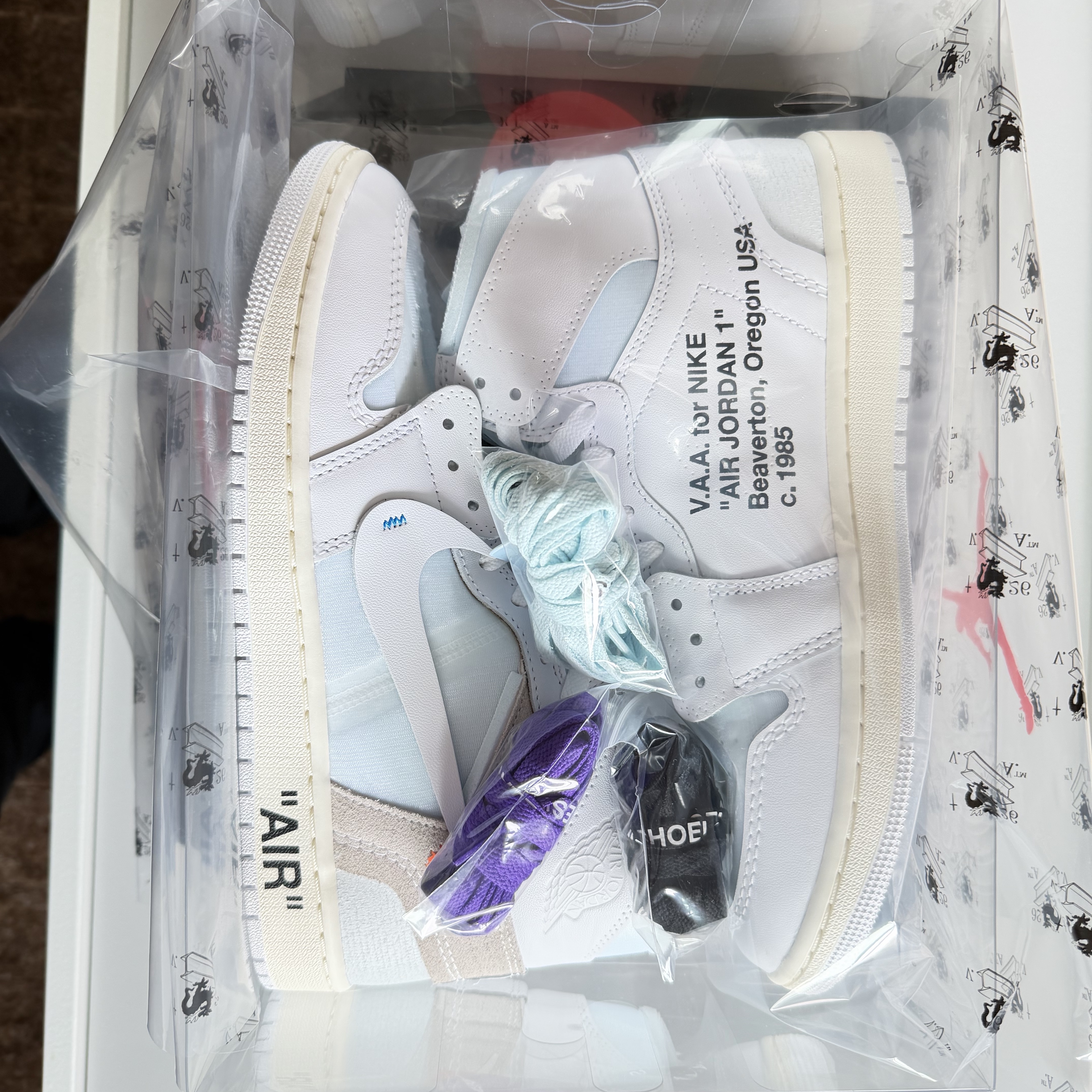 Jordan 1 x Virgil Abloh Archive Retro High Alaska White 착용 스타일