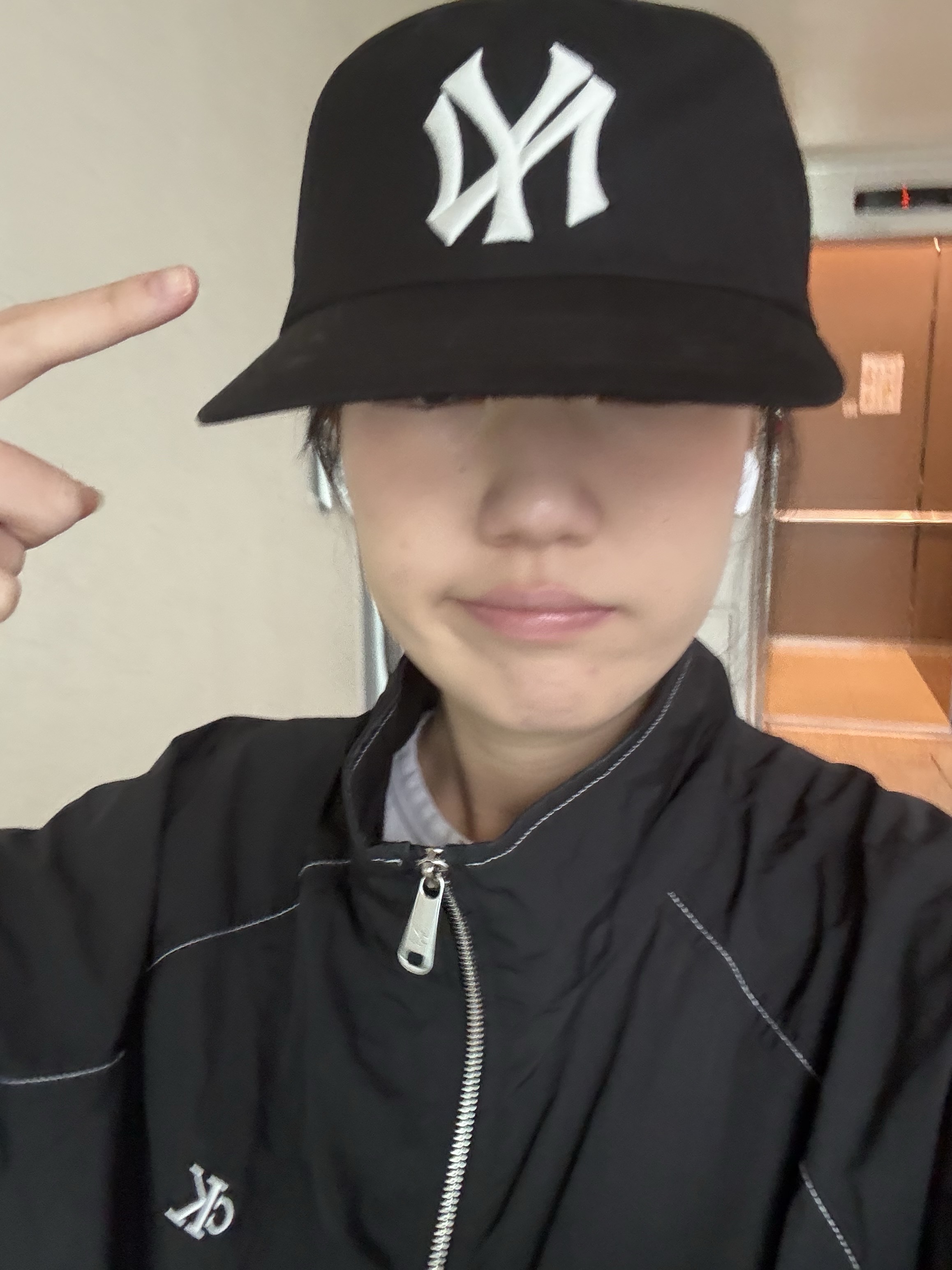 MLB Q-Fit Unstructured Ball Cap New York Yankees Black 착용 스타일 - 1