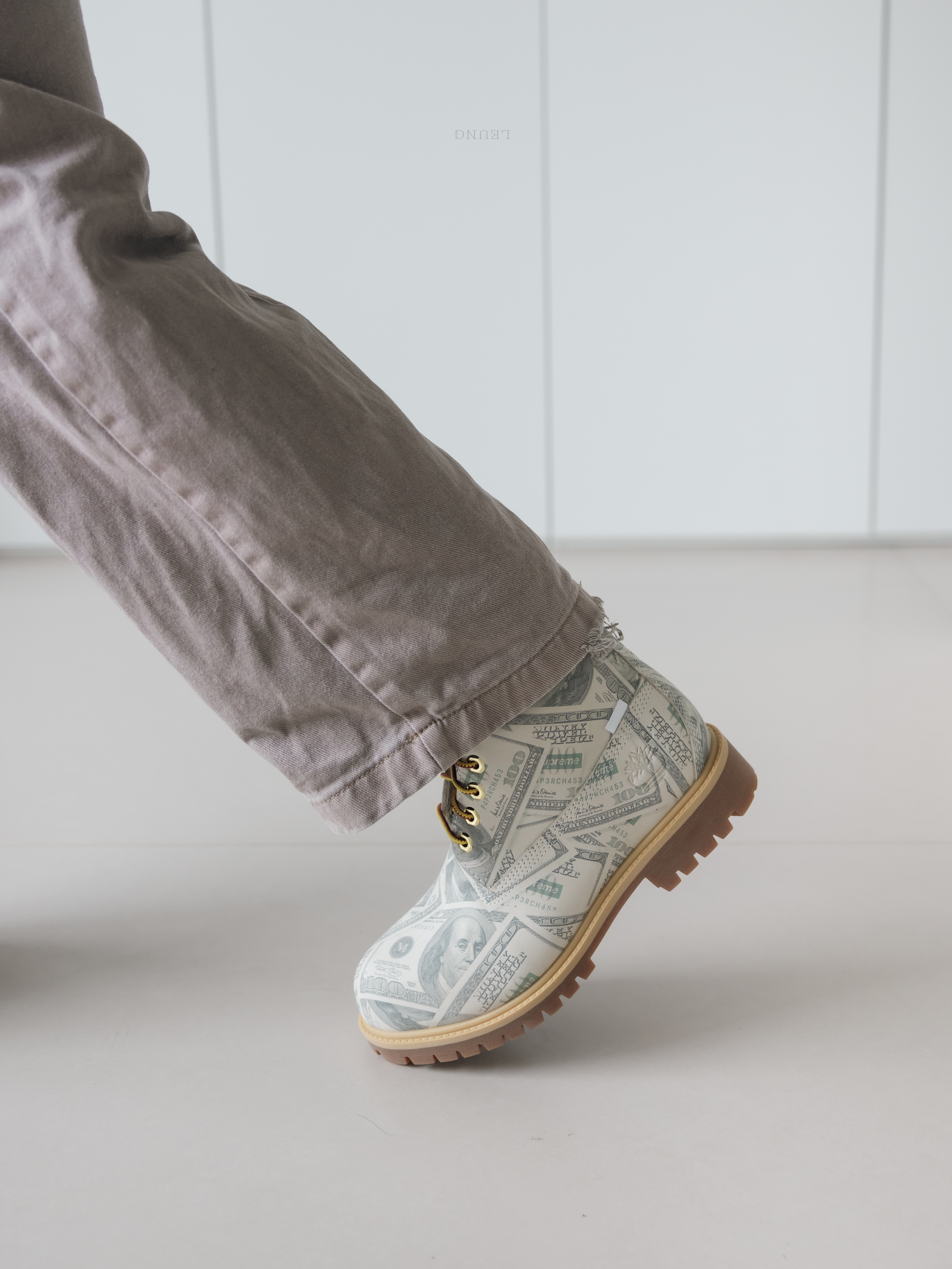 Timberland x Supreme x MM6 Maison Margiela Money 6 Inch Premium Waterproof Boot Multicolor - 26SS - Medium 착용 스타일 - 3