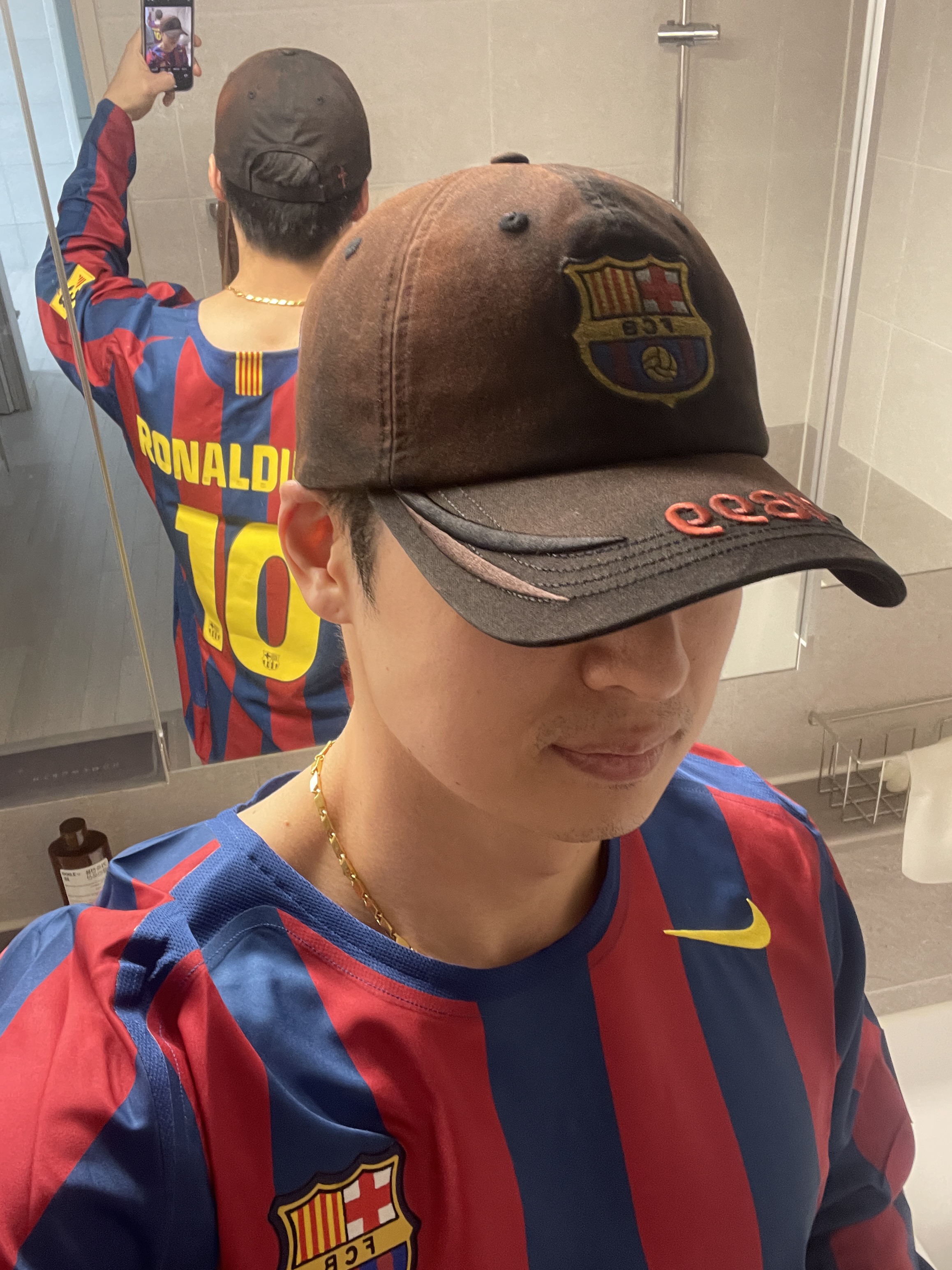 Nike Ronaldinho FC Barcelona 2005/06 Retro Soccer Replica Long-Sleeve Jersey (HQ1462-471) (Marking Ver.) 착용 스타일