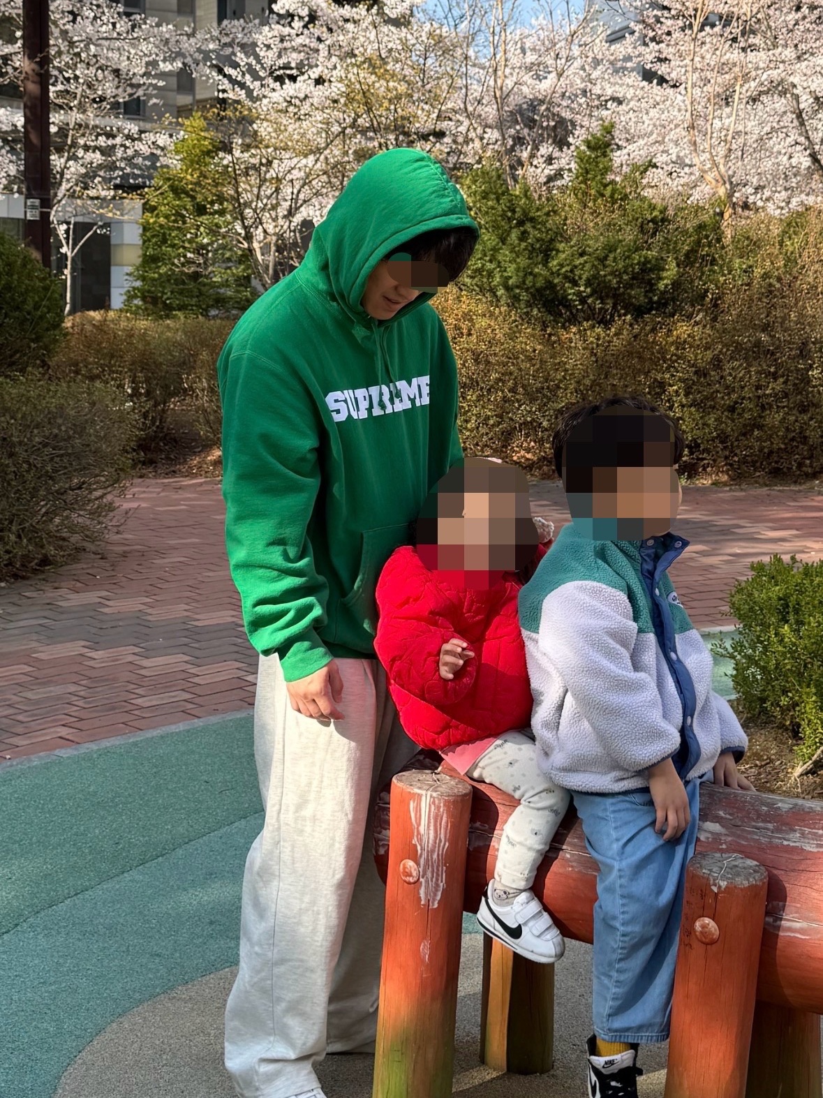 Supreme Collegiate Hooded Sweatshirt Dark Green - 24SS 착용 스타일
