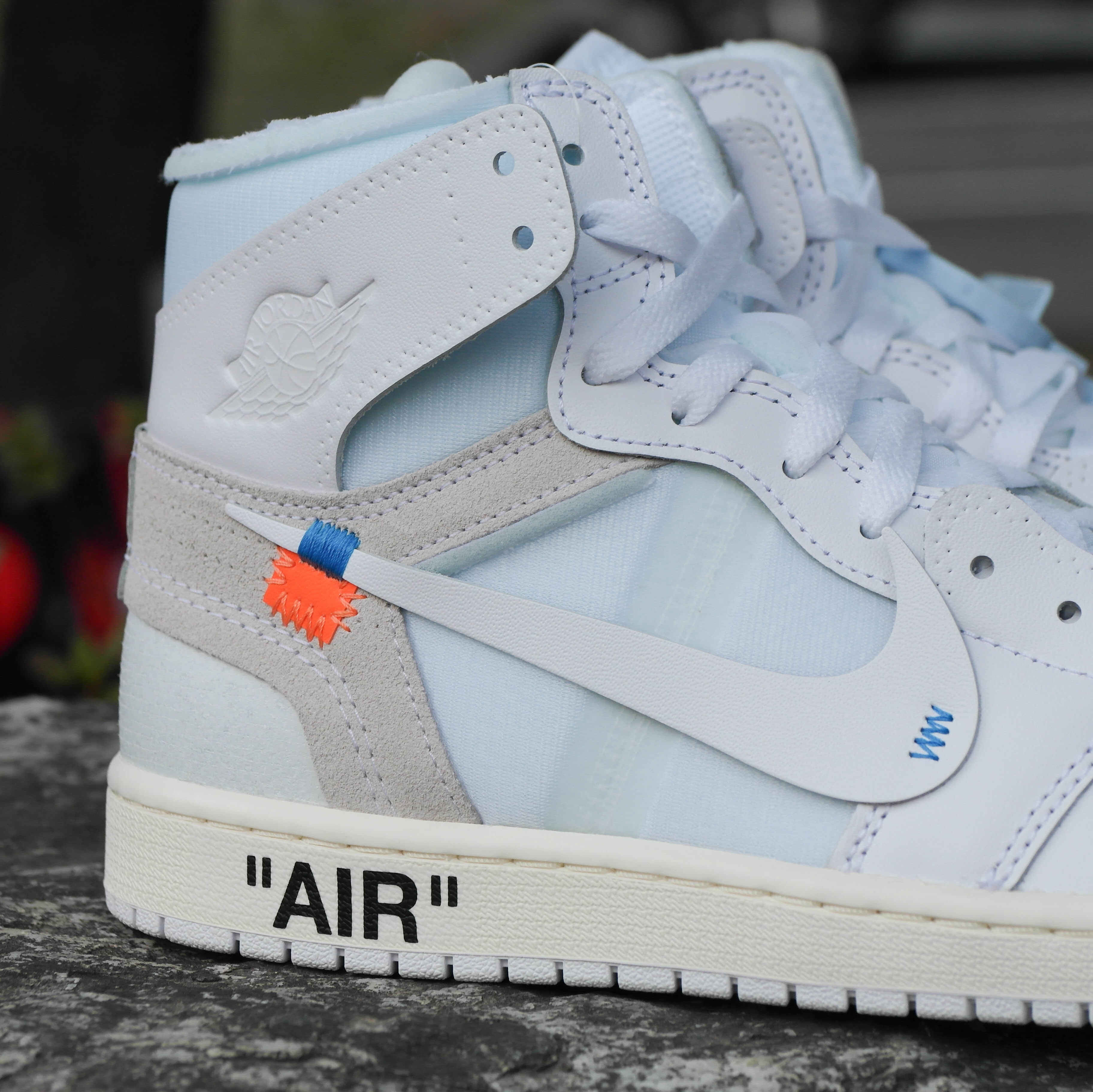 Jordan 1 x Virgil Abloh Archive Retro High Alaska White 착용 스타일 - 3