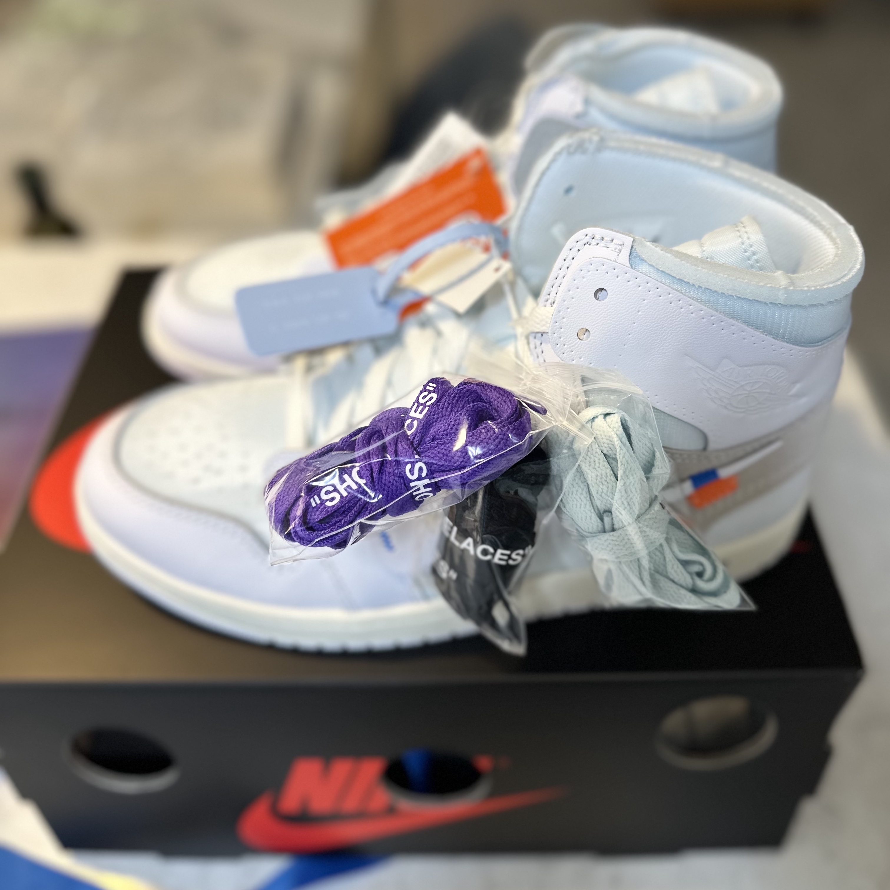 Jordan 1 x Virgil Abloh Archive Retro High Alaska White 착용 스타일 - 1