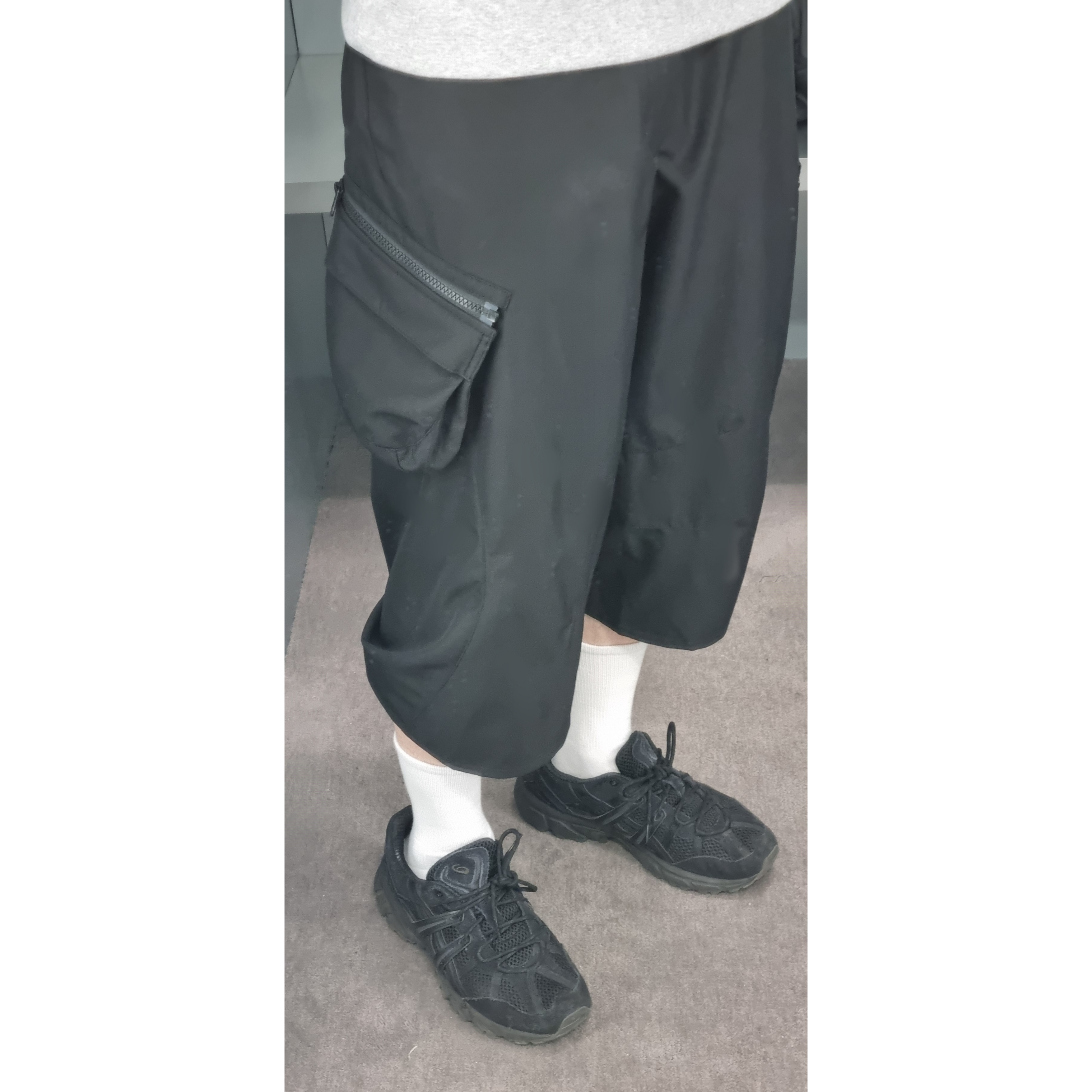 Asics Gel-Sonoma 15-50 Black, Sansan Gear Utility Cargo Pants Black 착용 스타일 - 1