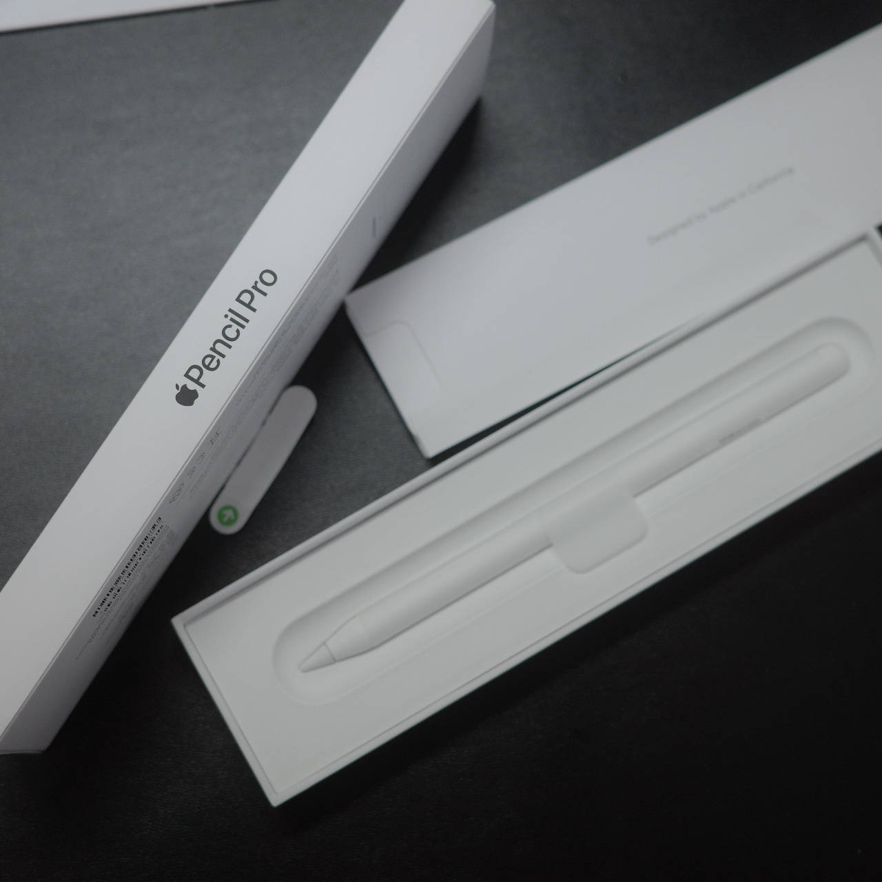 Apple Pencil Pro (Korean Ver.) 착용 스타일 - 3
