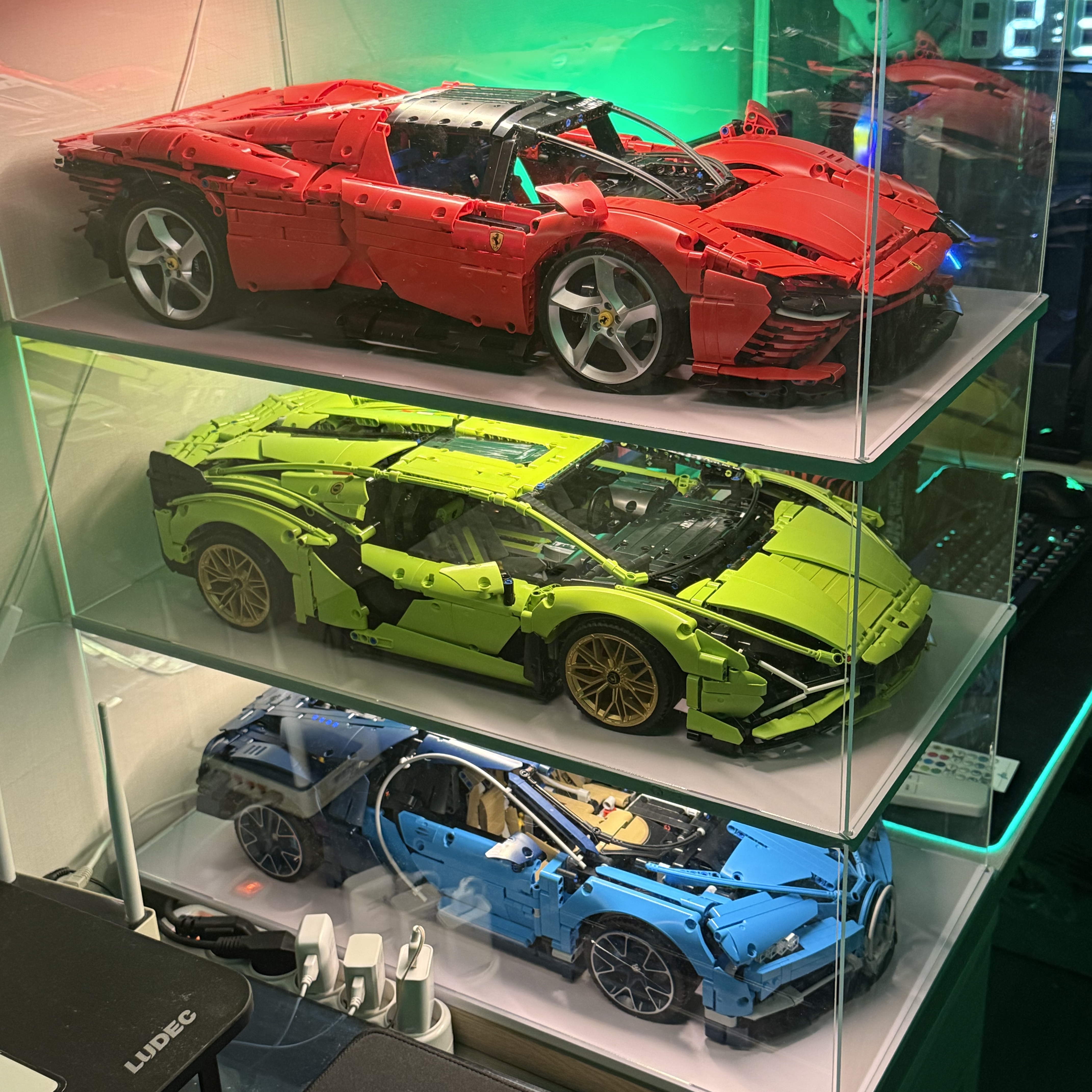 Lego Ferrari Daytona SP3, Lego Lamborghini Sian FKP 37 착용 스타일 - 1