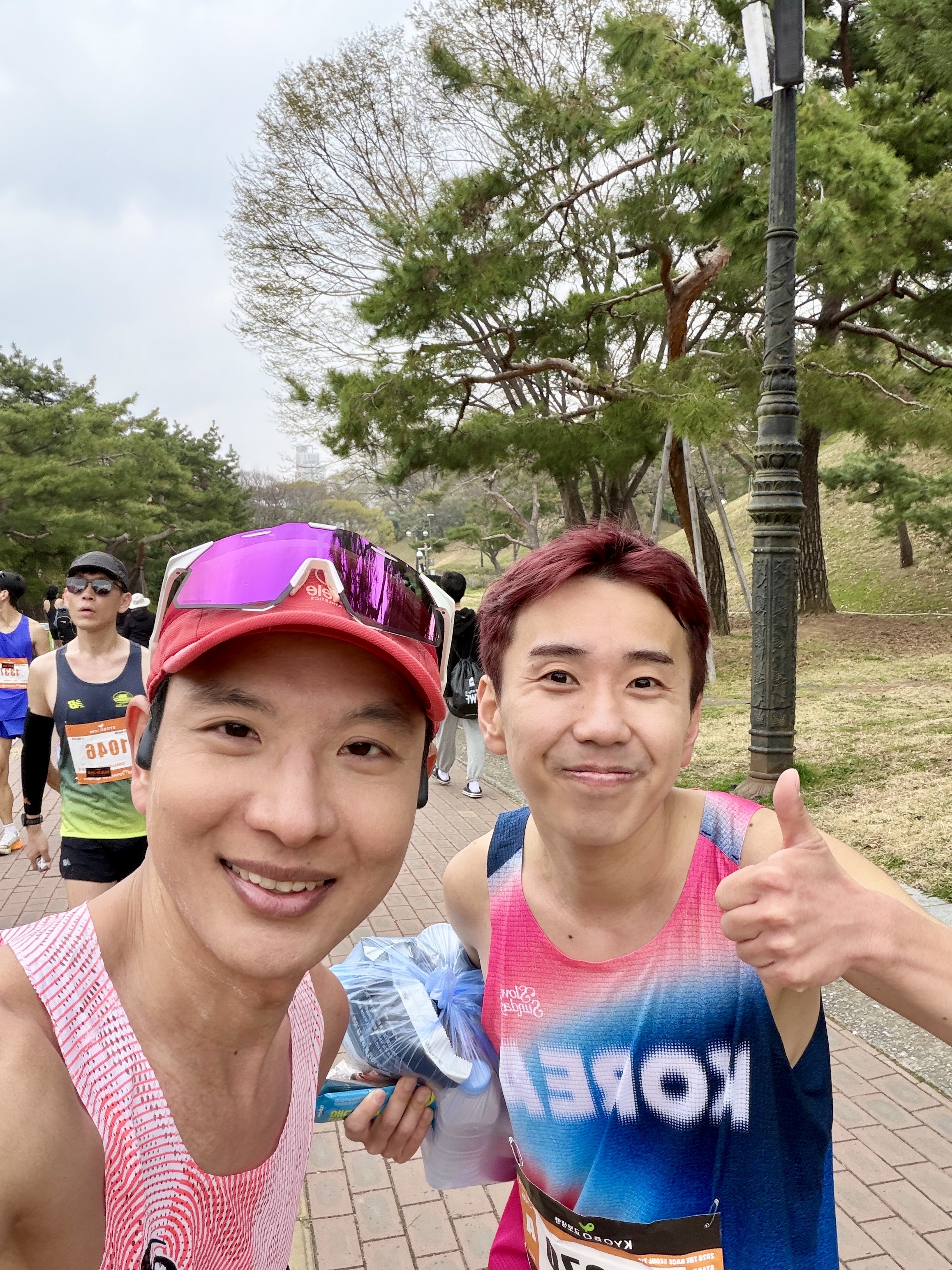 Asics Metaspeed Singlet Flash Red 착용 스타일