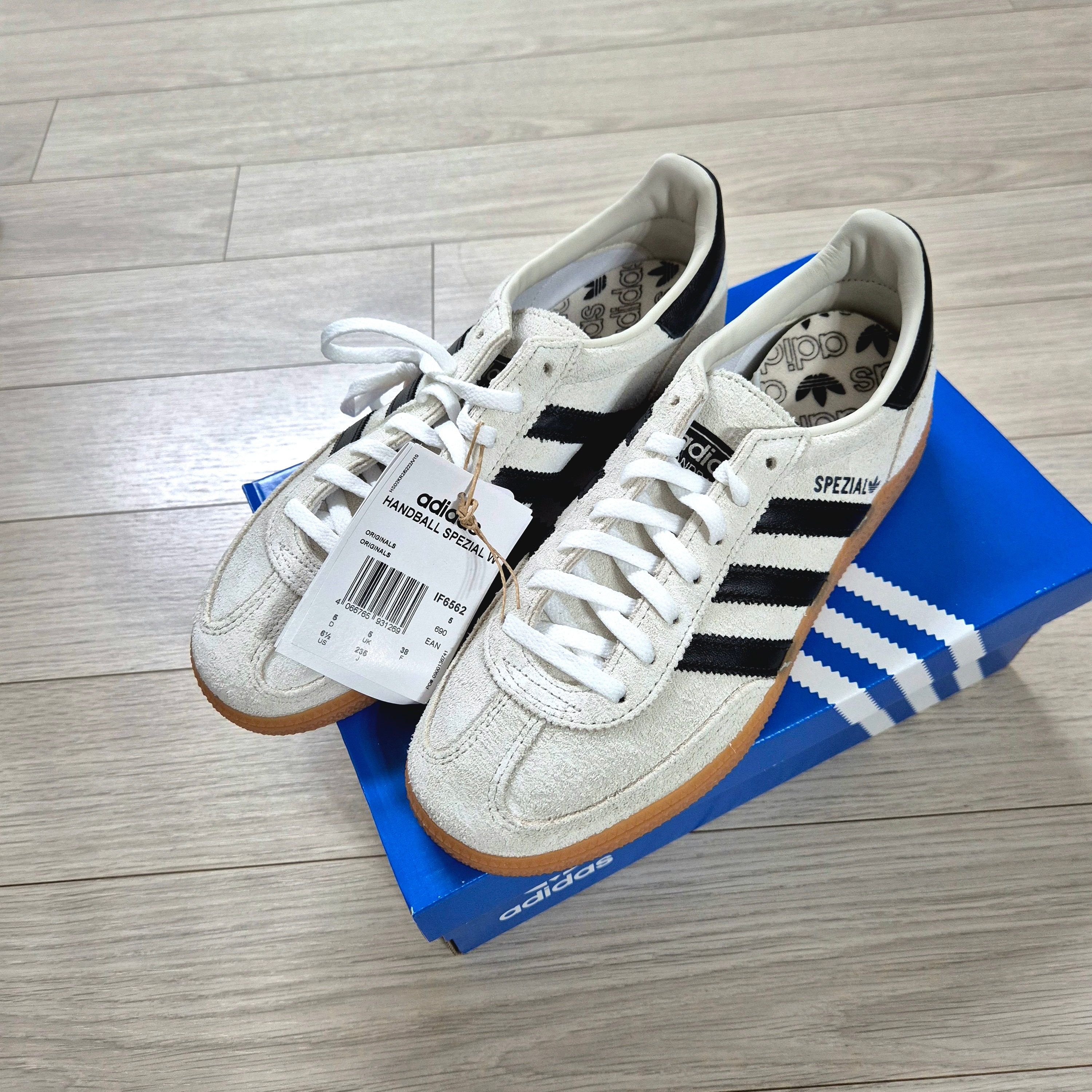 (W) Adidas Spezial Handball Aluminium Core Black 착용 스타일 - 2