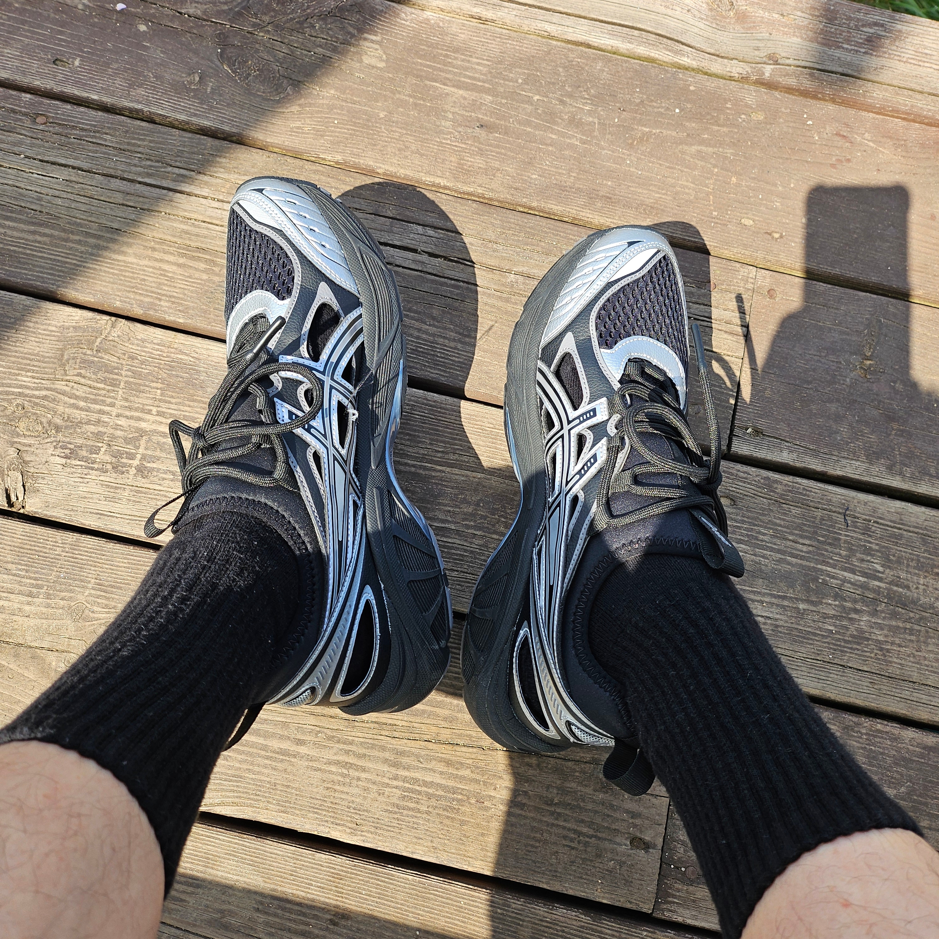 Asics GT-2160 Breeze Black Pure Silver 착용 스타일