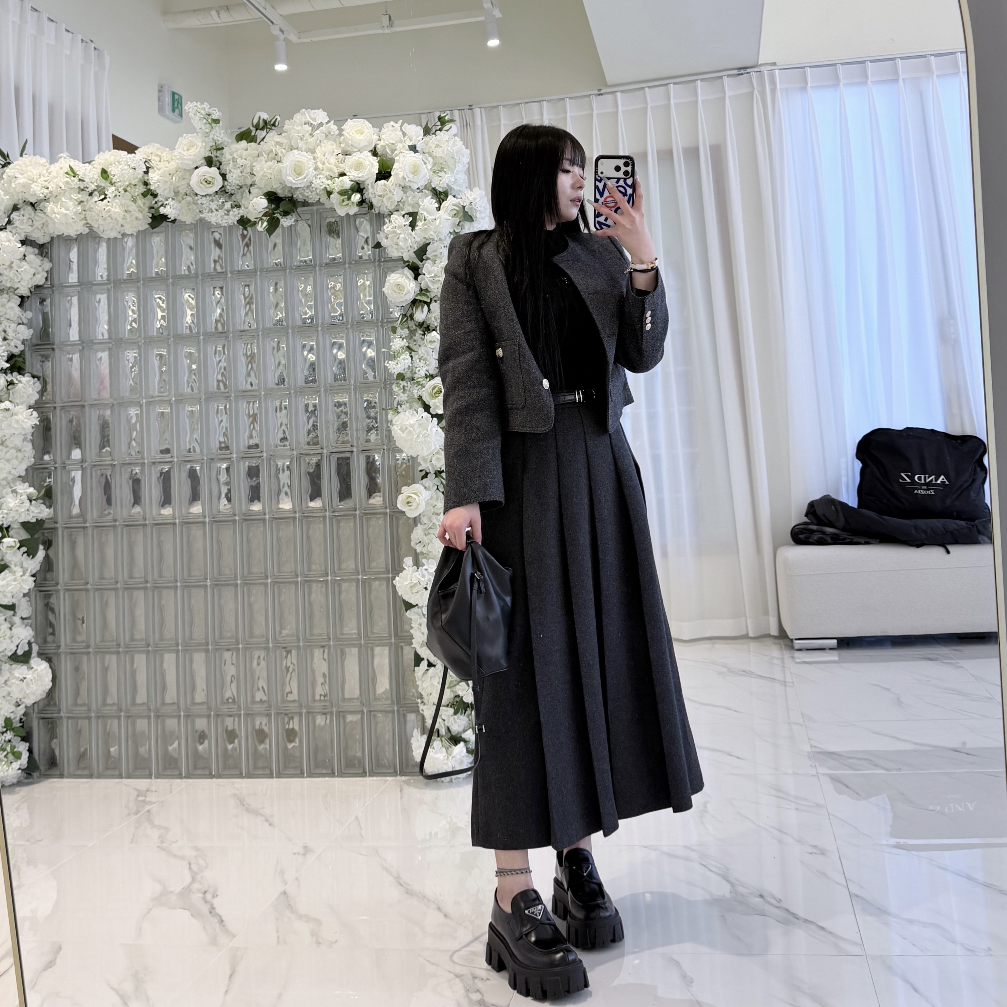 (W) Prada Brushed Leather Monolith Loafers Black, MM6 Maison Margiela Japanese Classic Crossbody Bag Black 착용 스타일