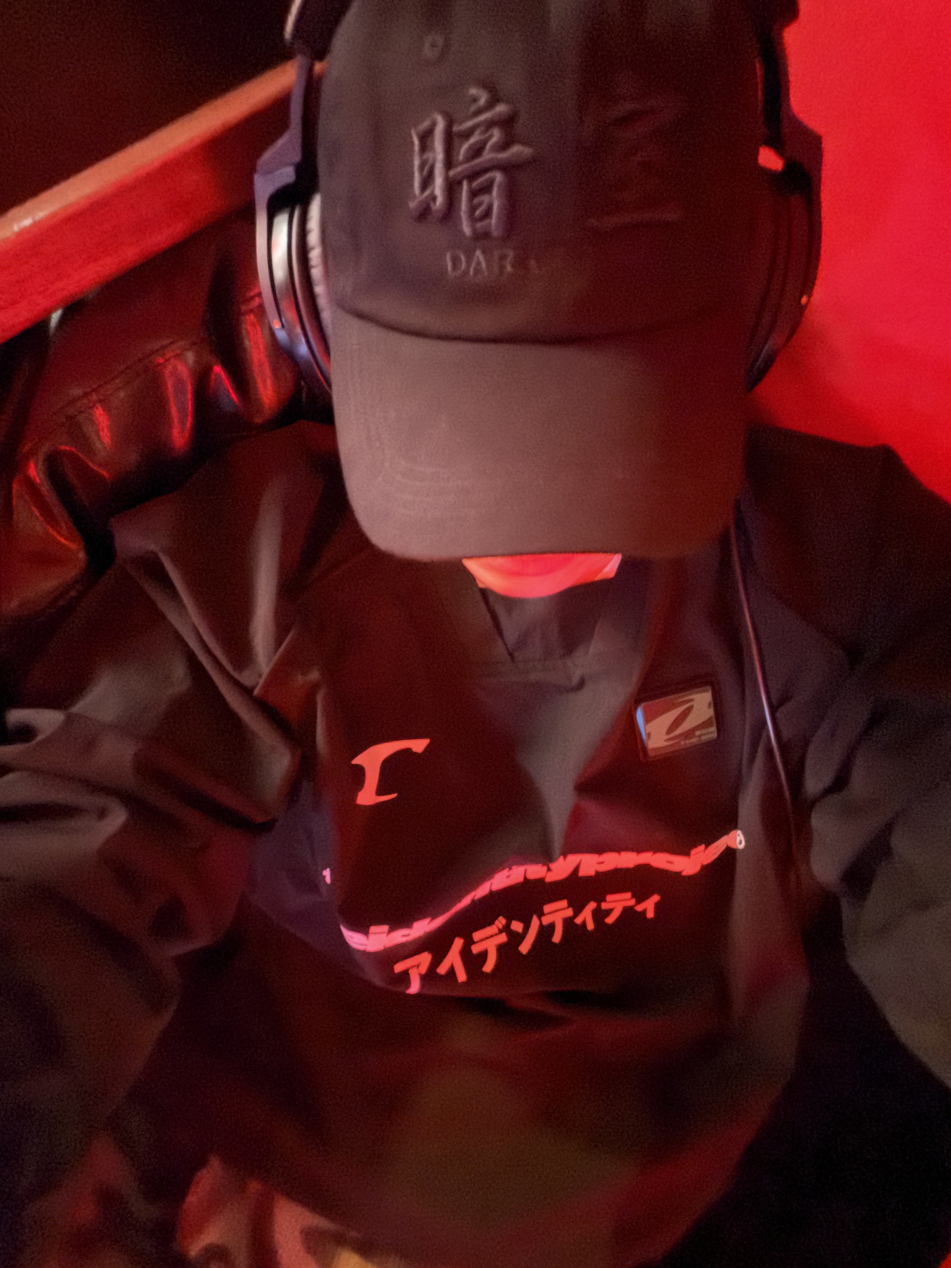 Darkr8m Studio Black Logo Cap, Mizuno LG 60S 2K Brown 착용 스타일 - 1