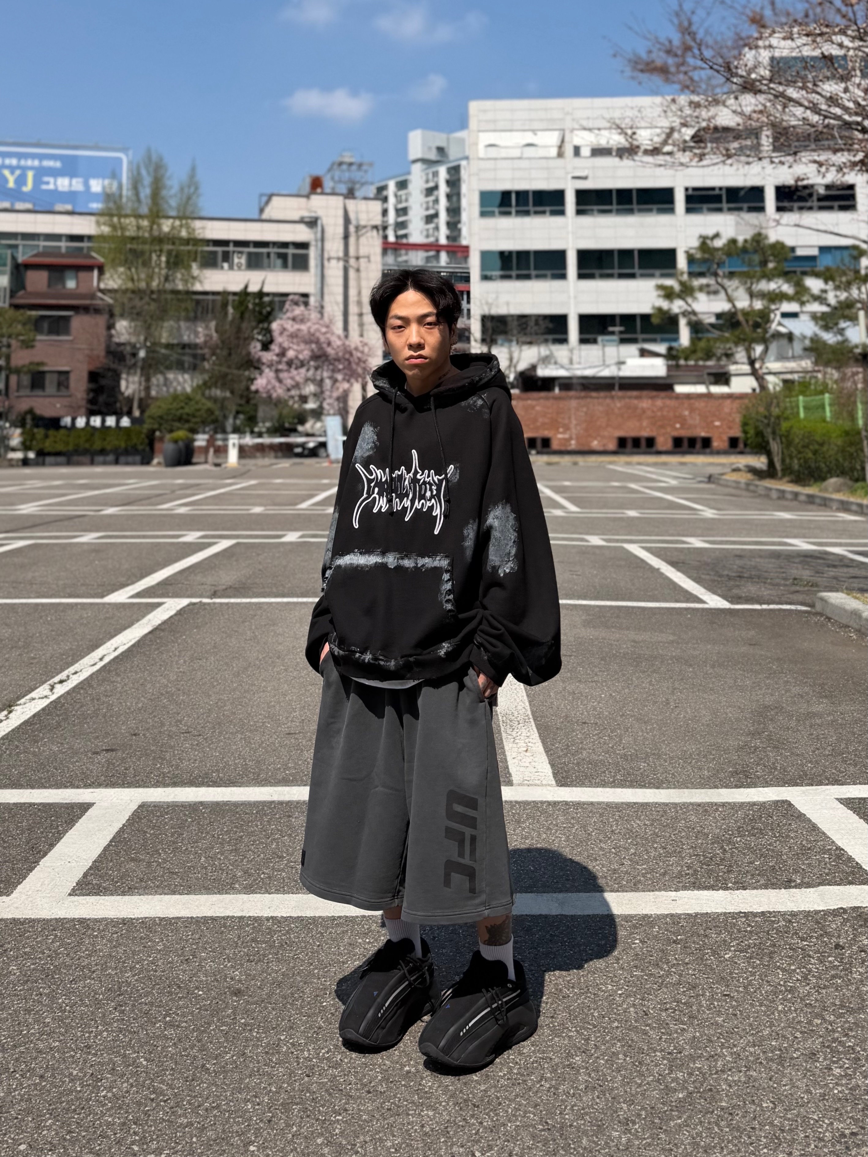 Adidas Mad IIInfinity Core Black Carbon 착용 스타일 - 4