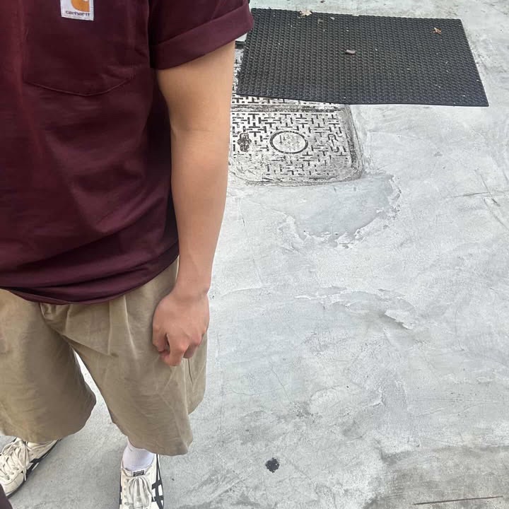 Carhartt Loose Fit Heavyweight Regular Short Sleeve Pocket T-Shirt Port 착용 스타일 - 2