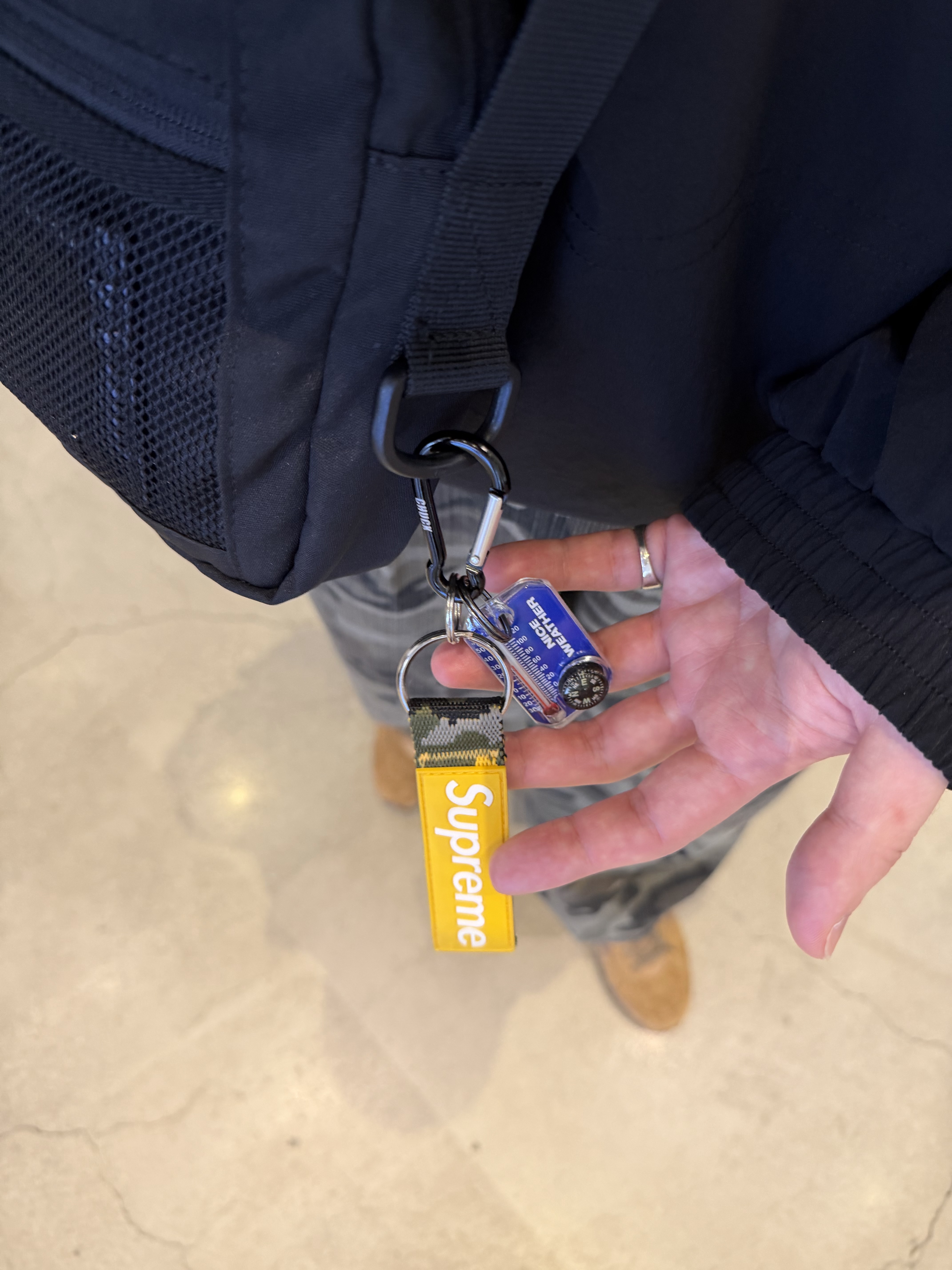 Darkr8m Studio Black Logo Cap, Supreme Webbing Keychain Yellow Camo - 23SS 착용 스타일 - 3